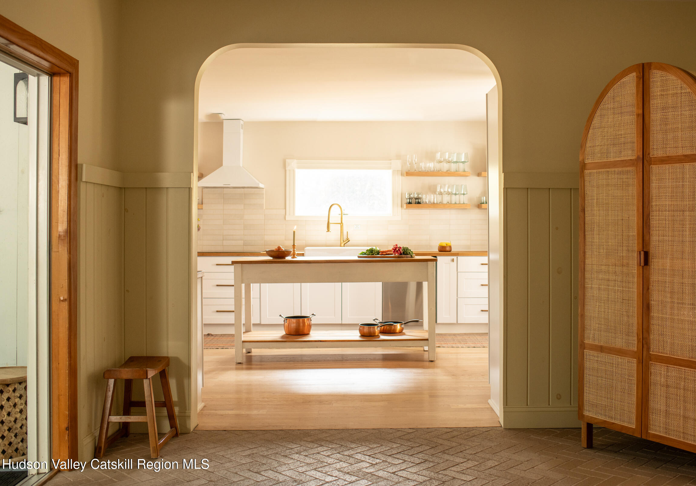 11548 New York 23a, Lexington