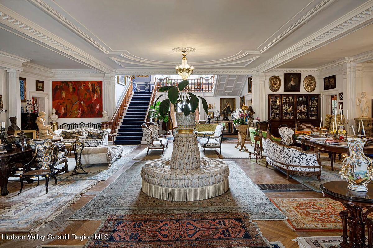 10566 County Highway 18, Stamford