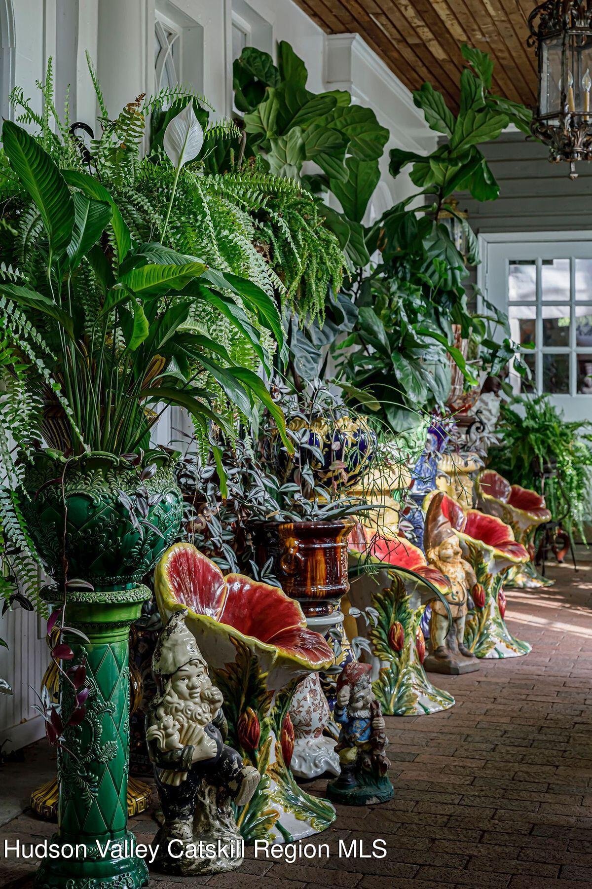 10566 County Highway 18, Stamford