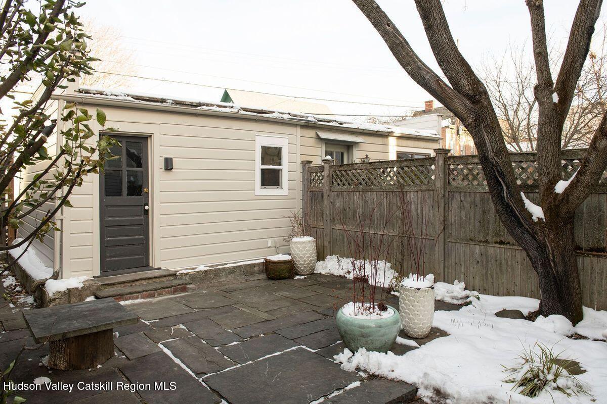 446 E Allen Street, Hudson