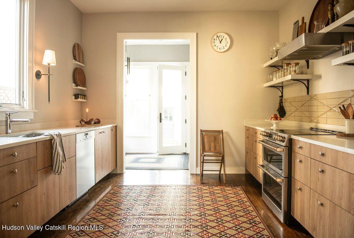 446 E Allen Street, Hudson