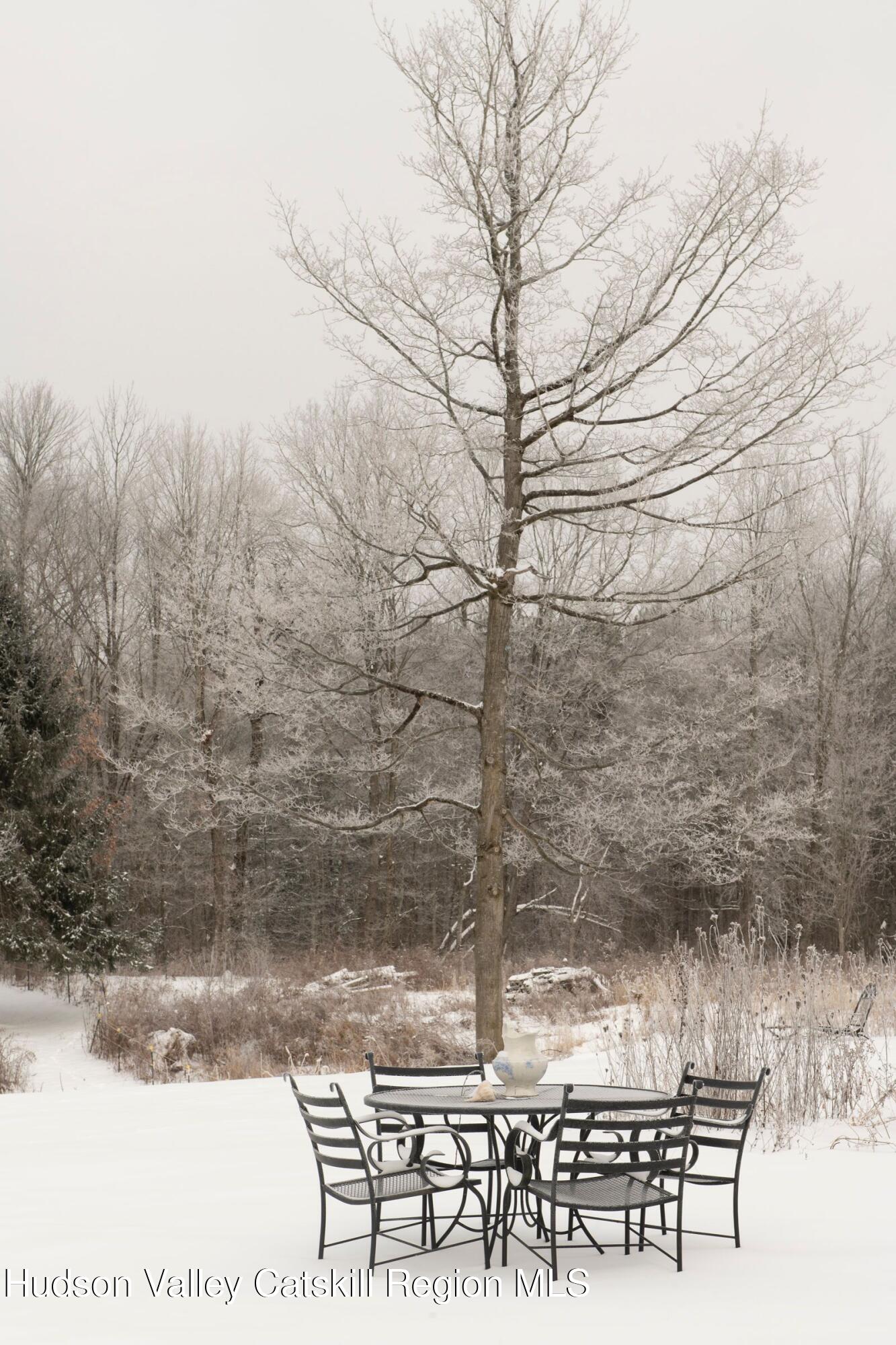 2884 W Glenville Road