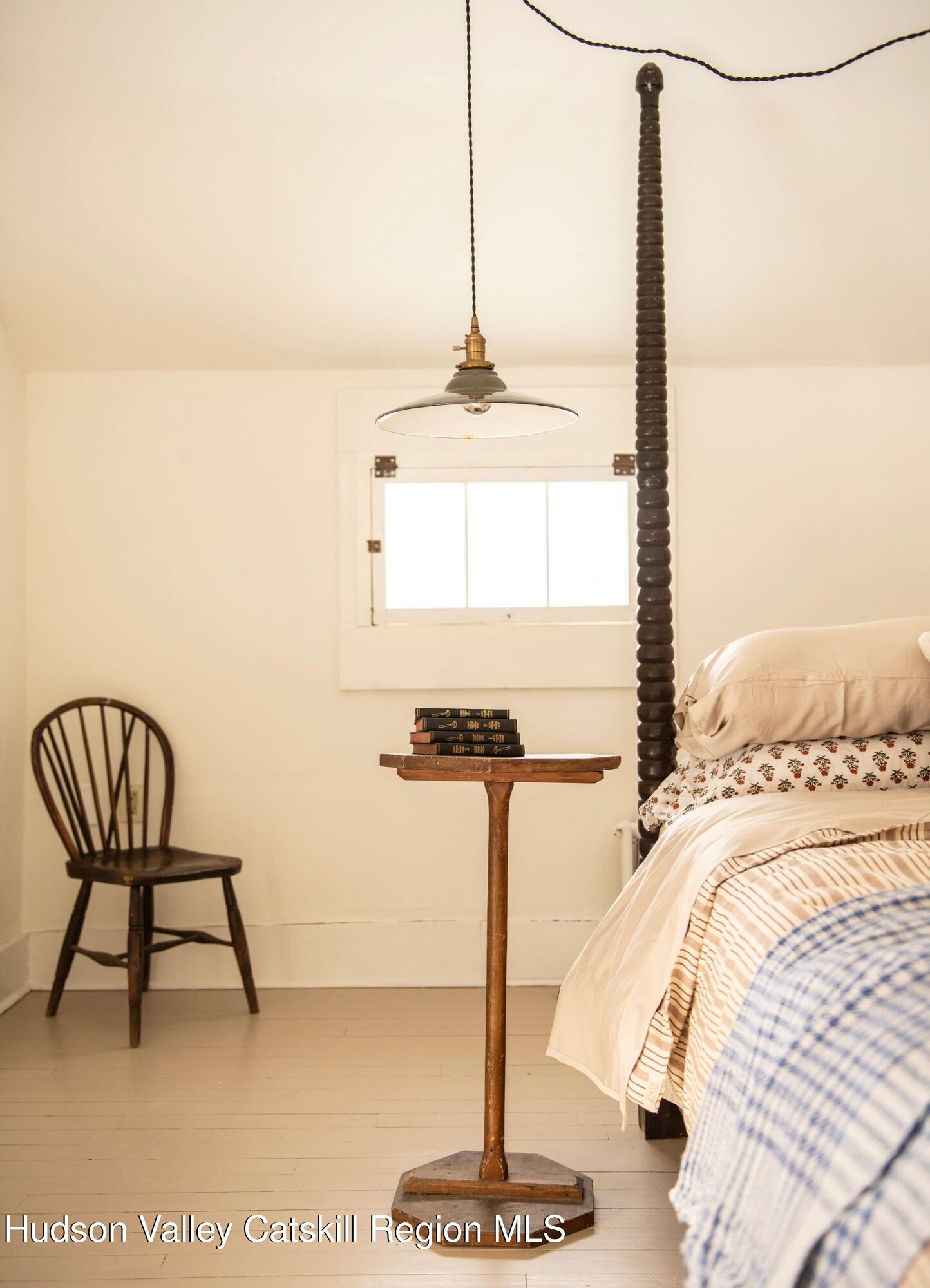 2884 W Glenville Road