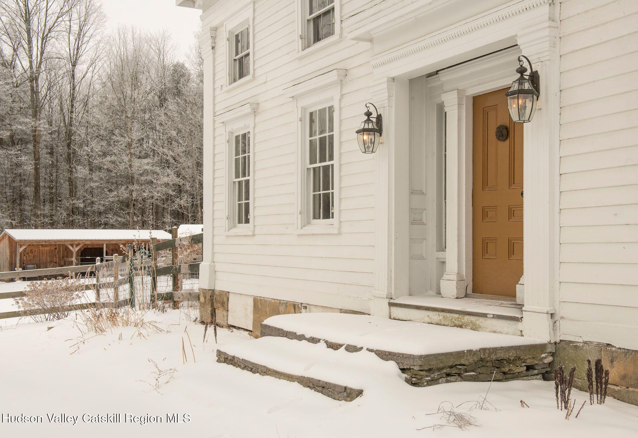 2884 W Glenville Road