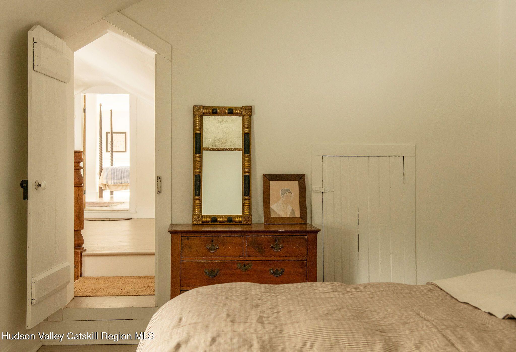 2884 W Glenville Road