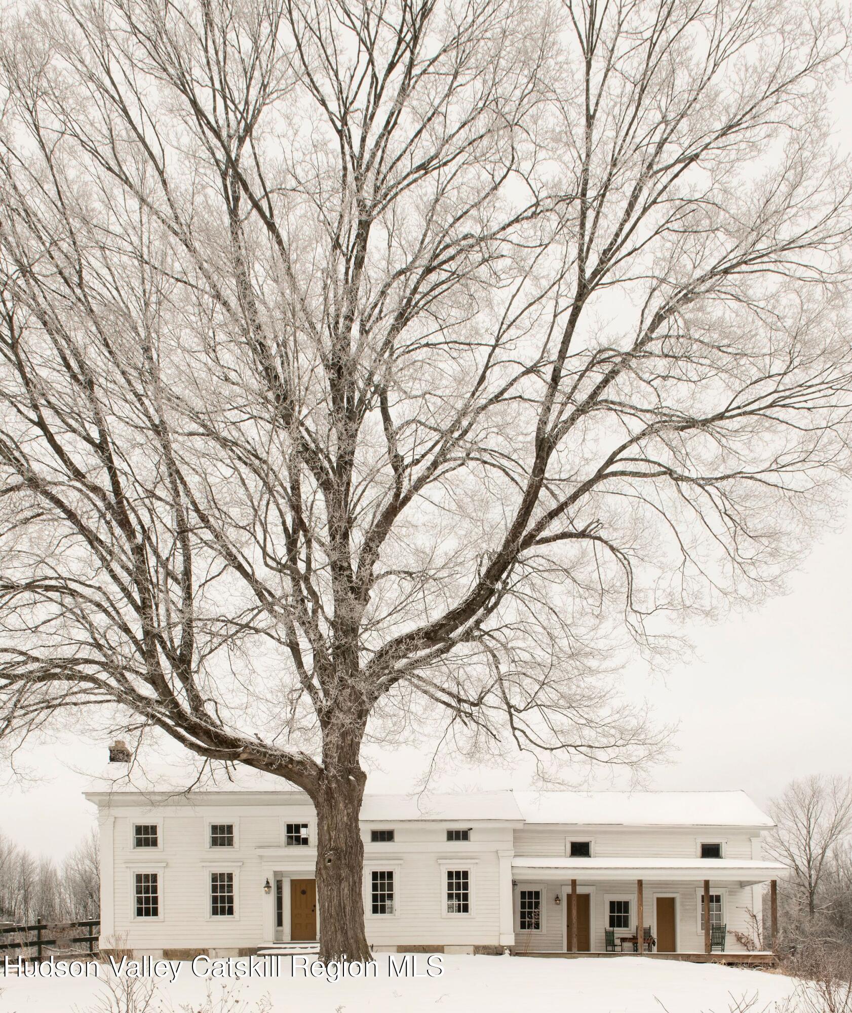 2884 W Glenville Road