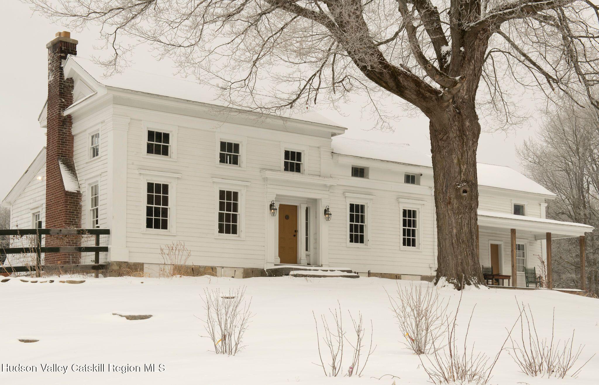 2884 W Glenville Road