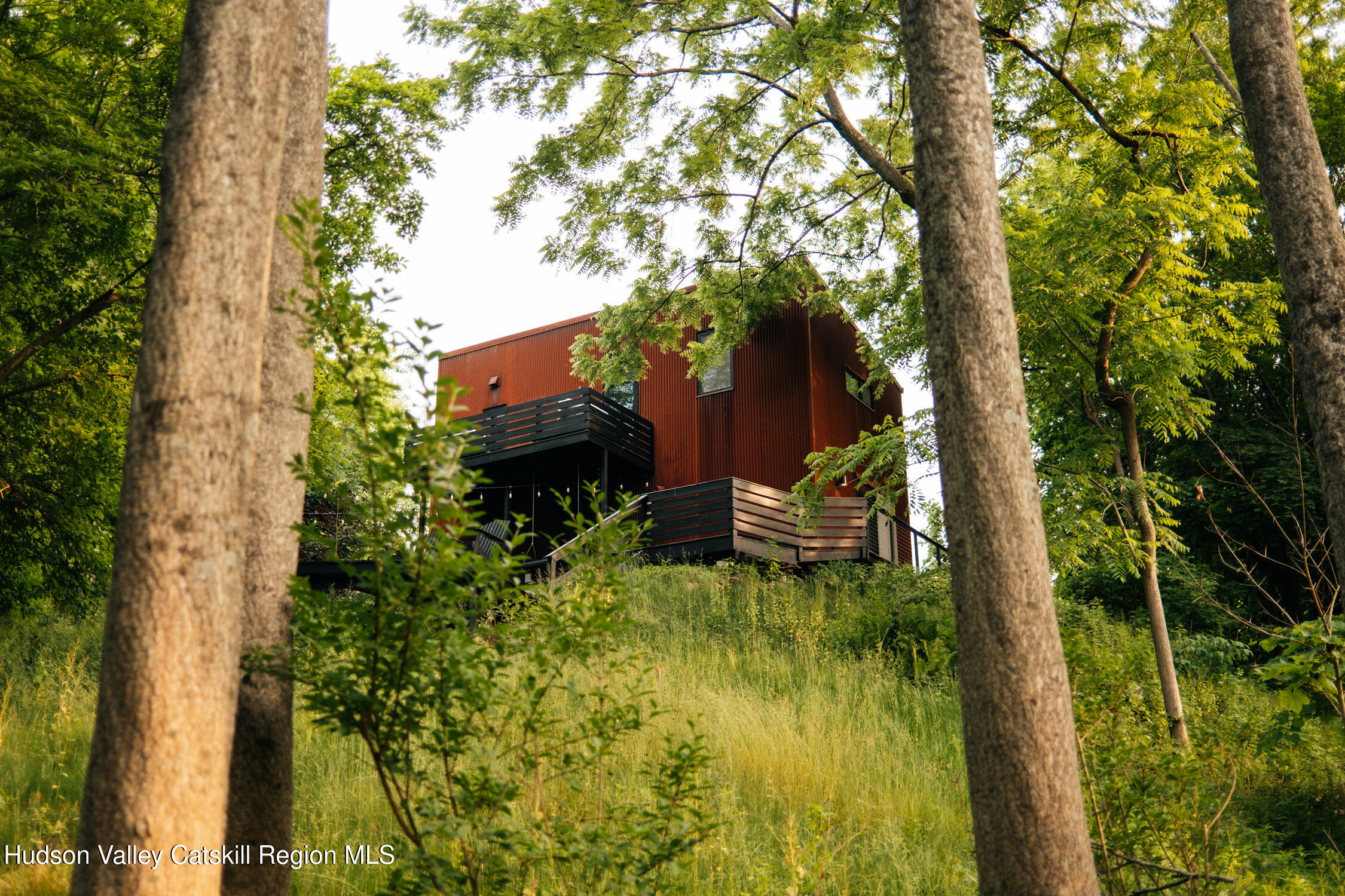 402 Washington Street