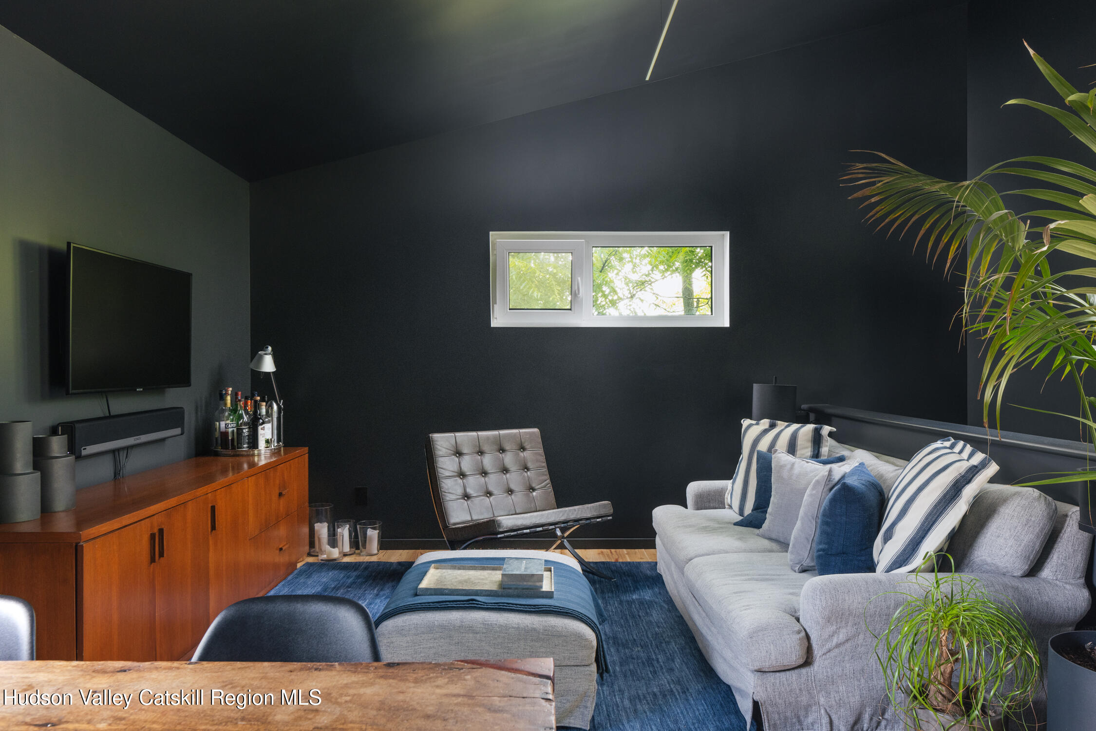 402 Washington Street