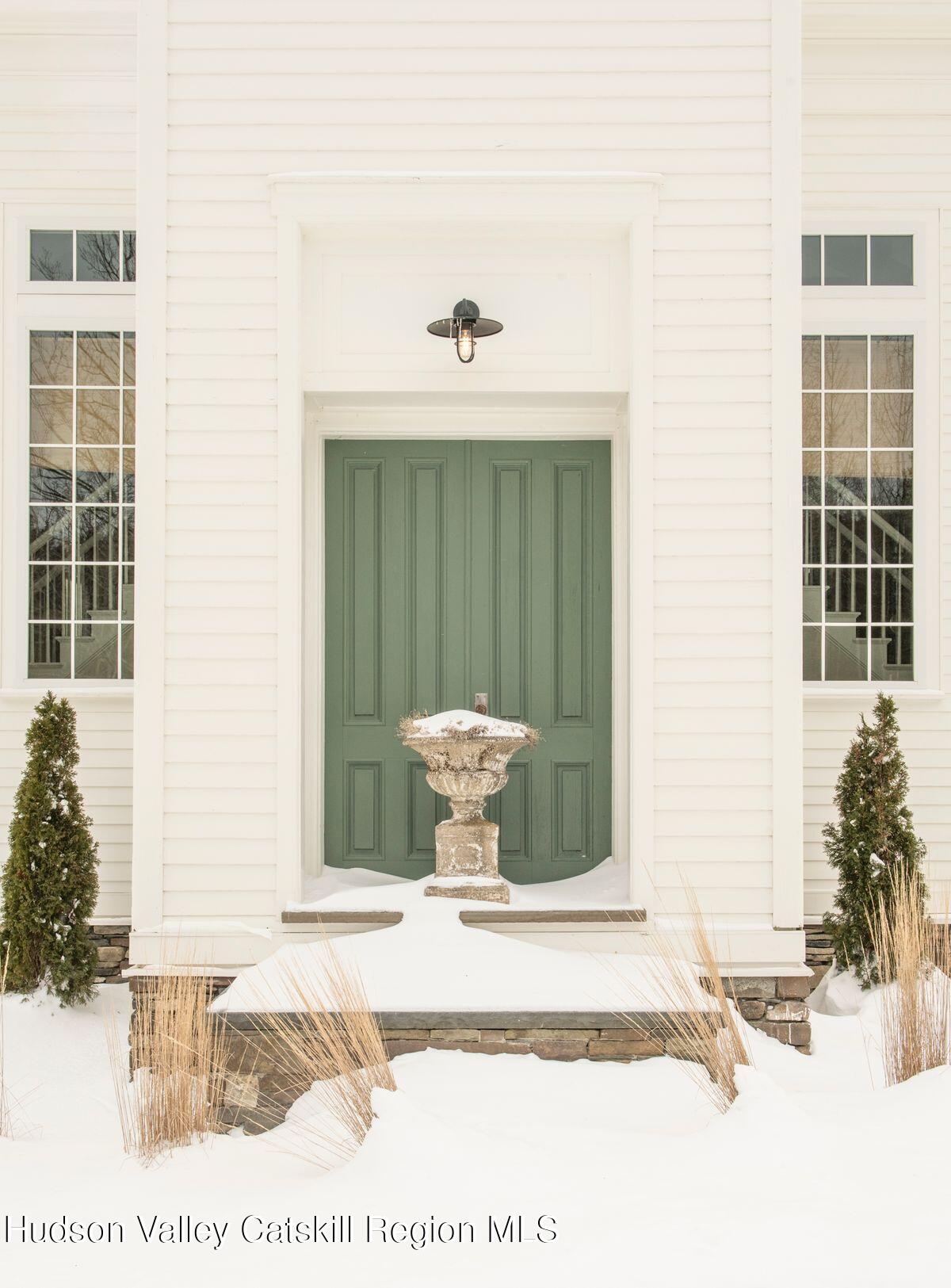 1174 Potter Mountain Road