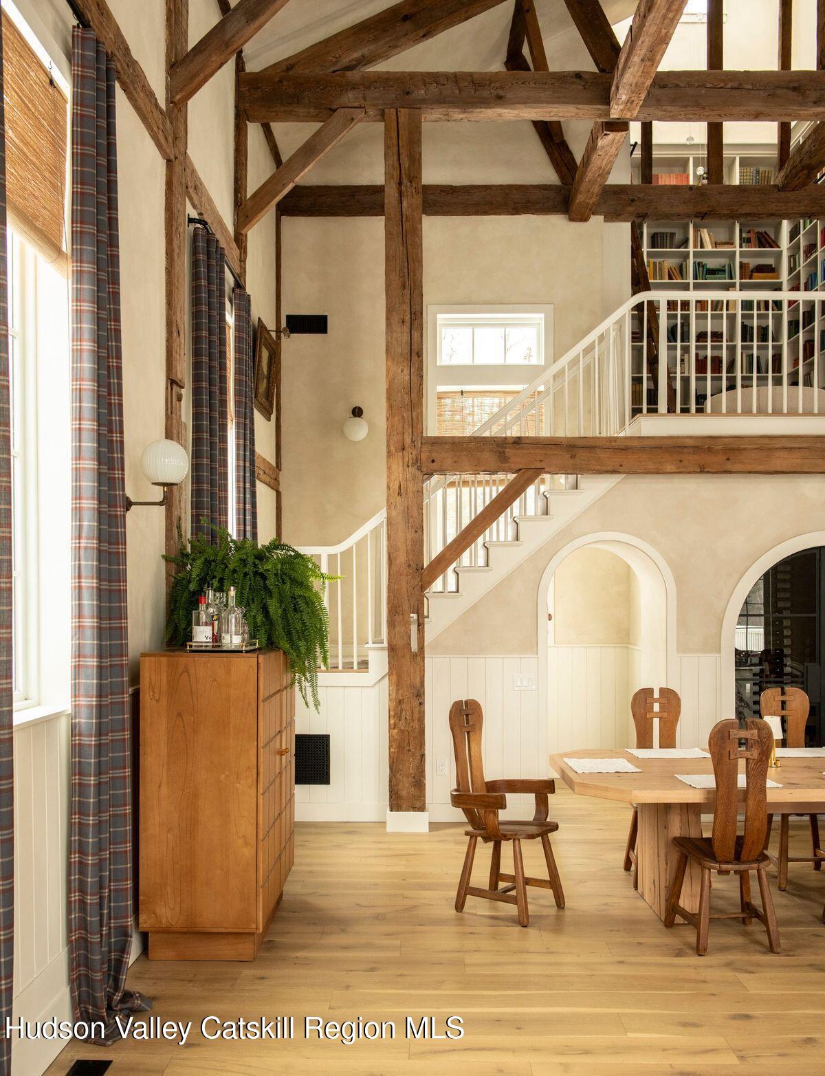 1174 Potter Mountain Road