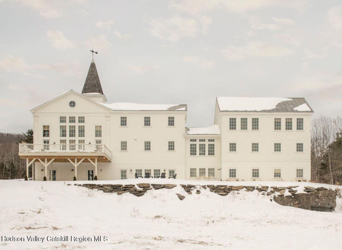 1174 Potter Mountain Road