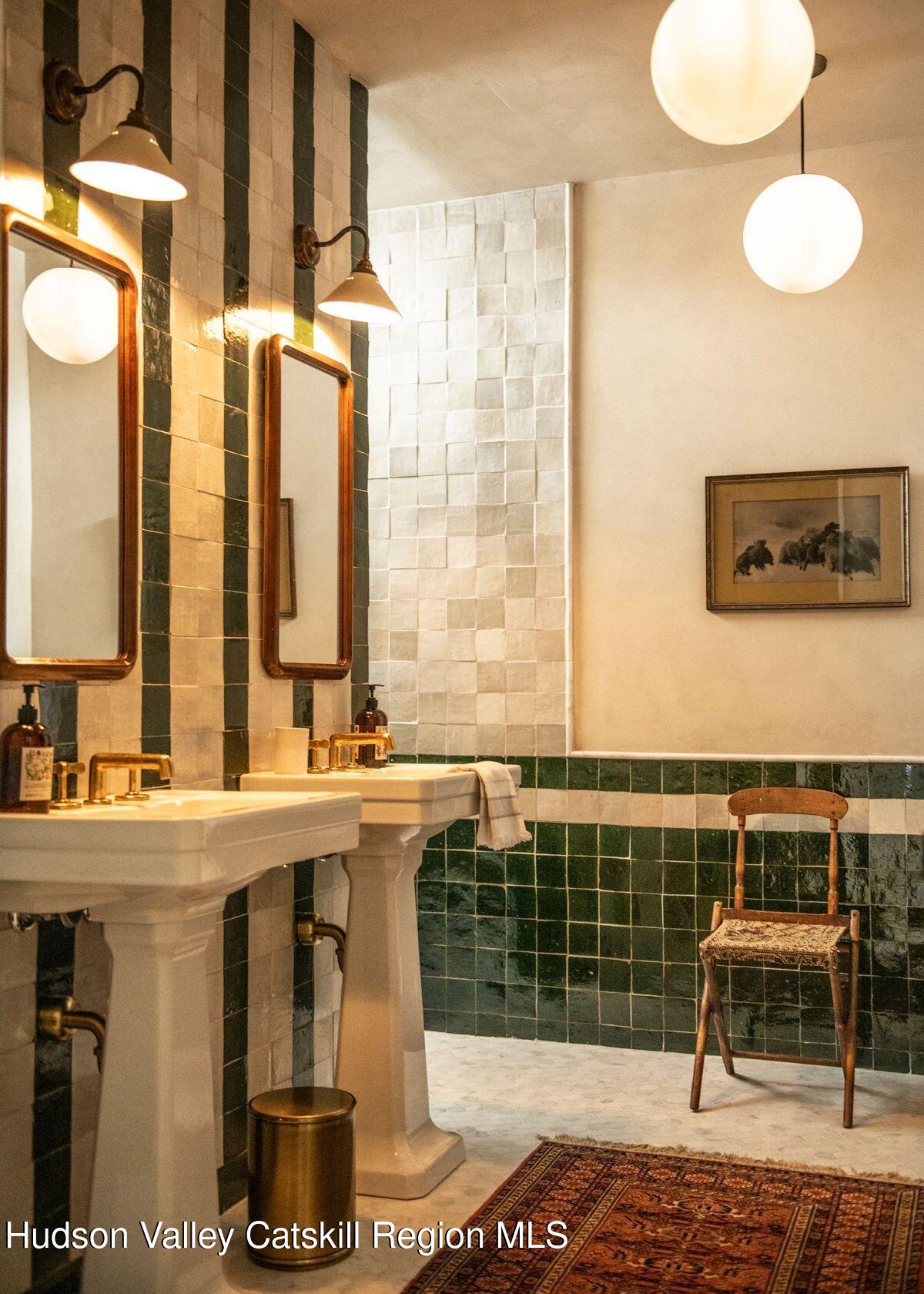 1174 Potter Mountain Road