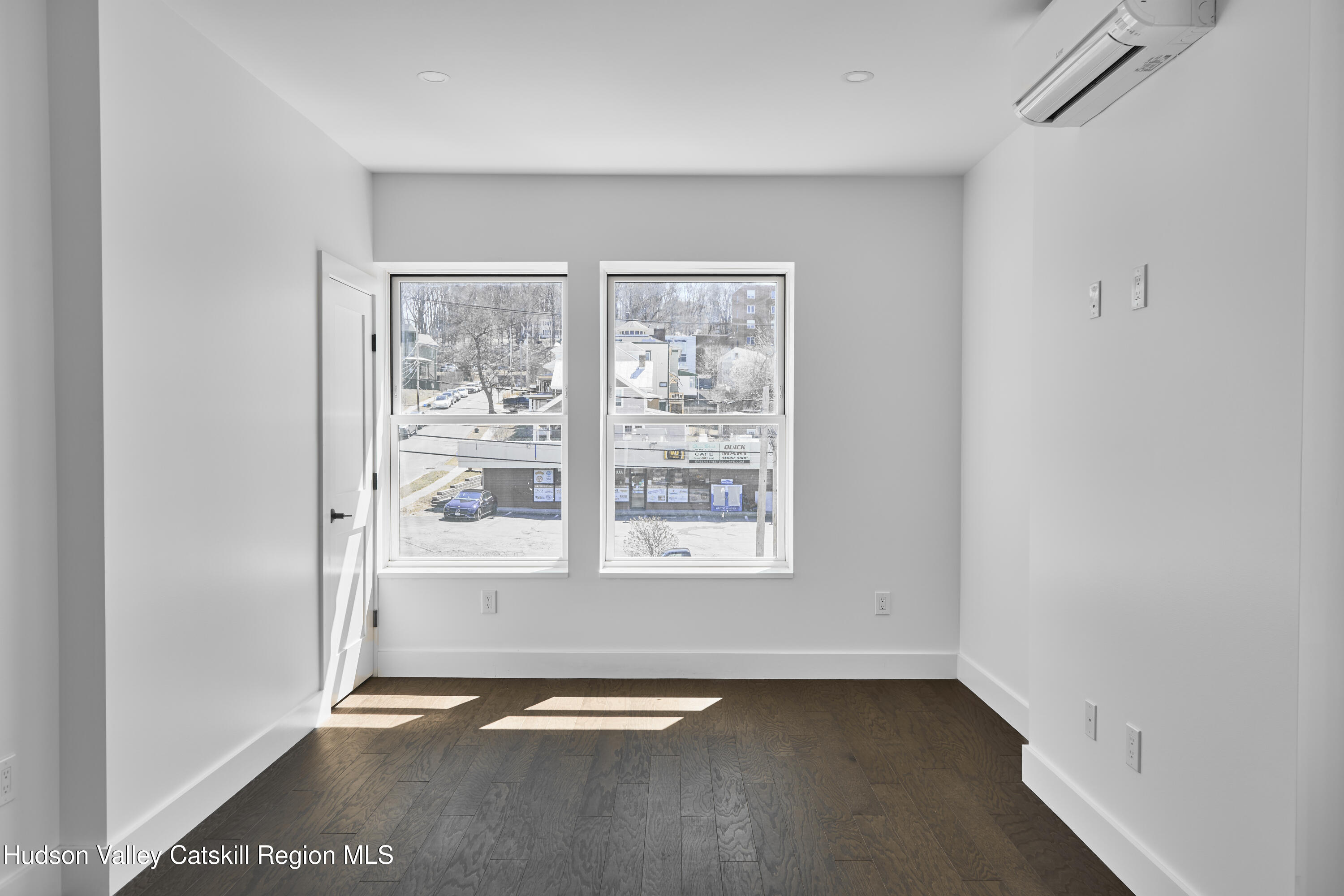 72-74 Green Street 72b