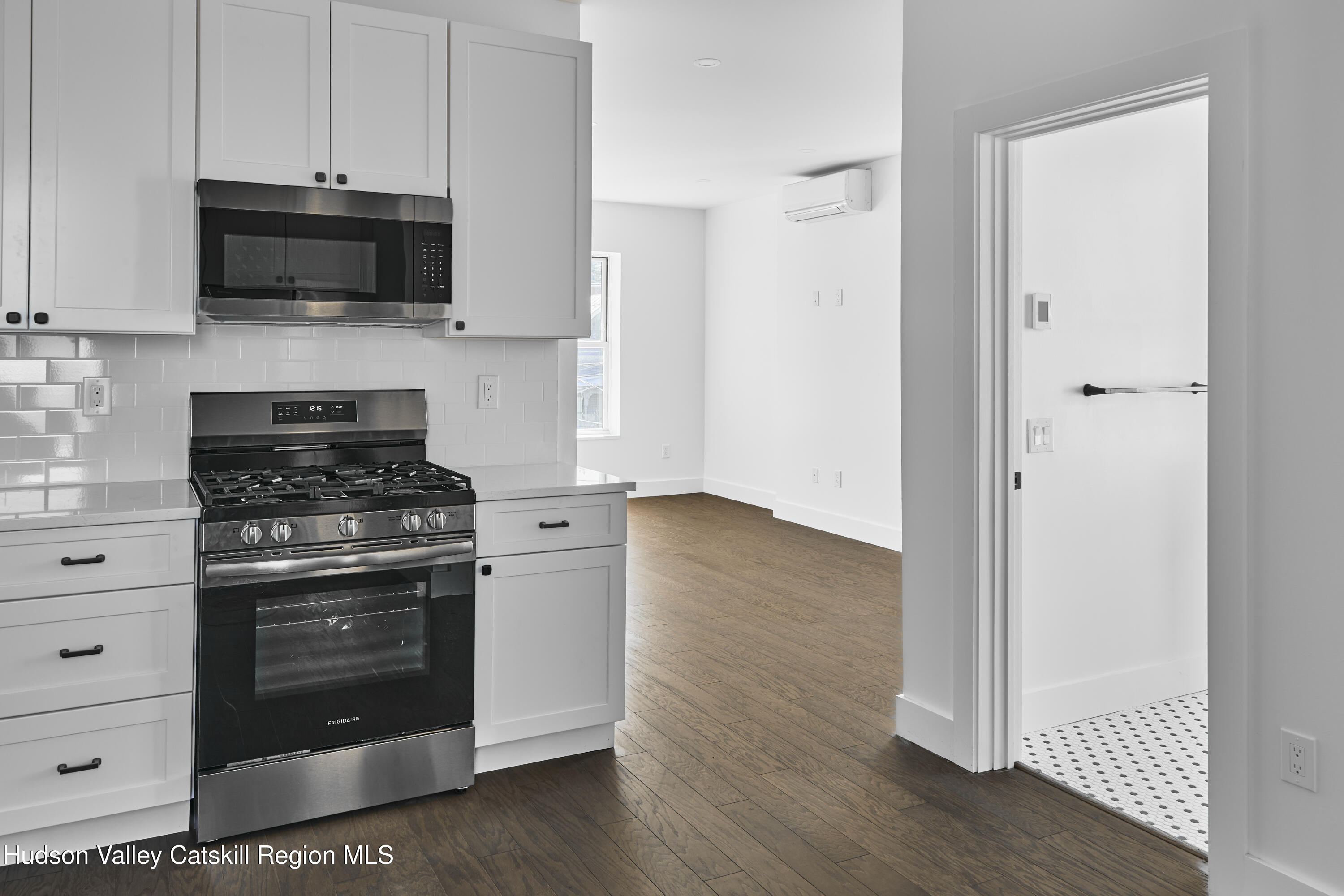 72-74 Green Street 72b