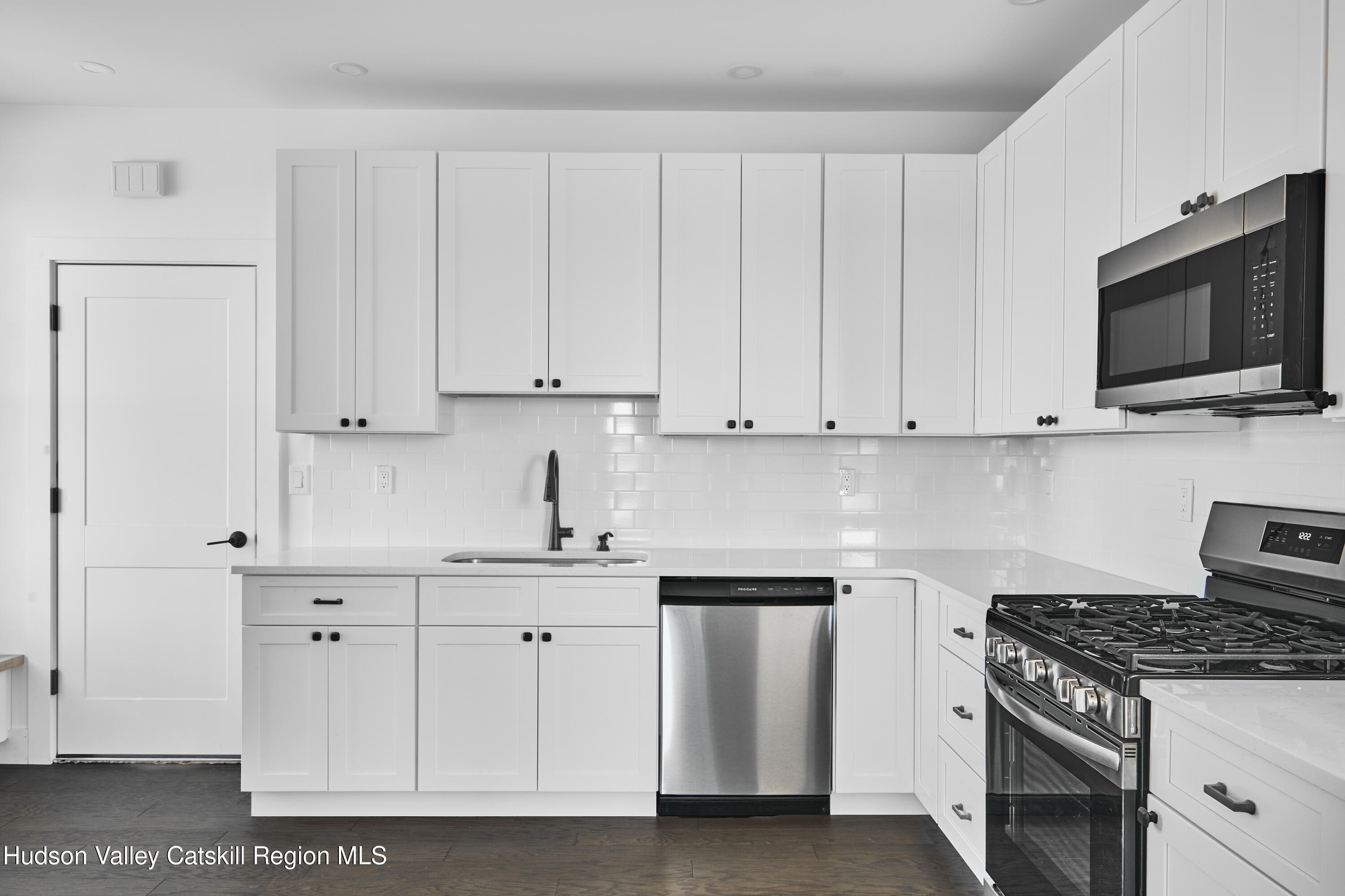 72-74 Green Street 72b