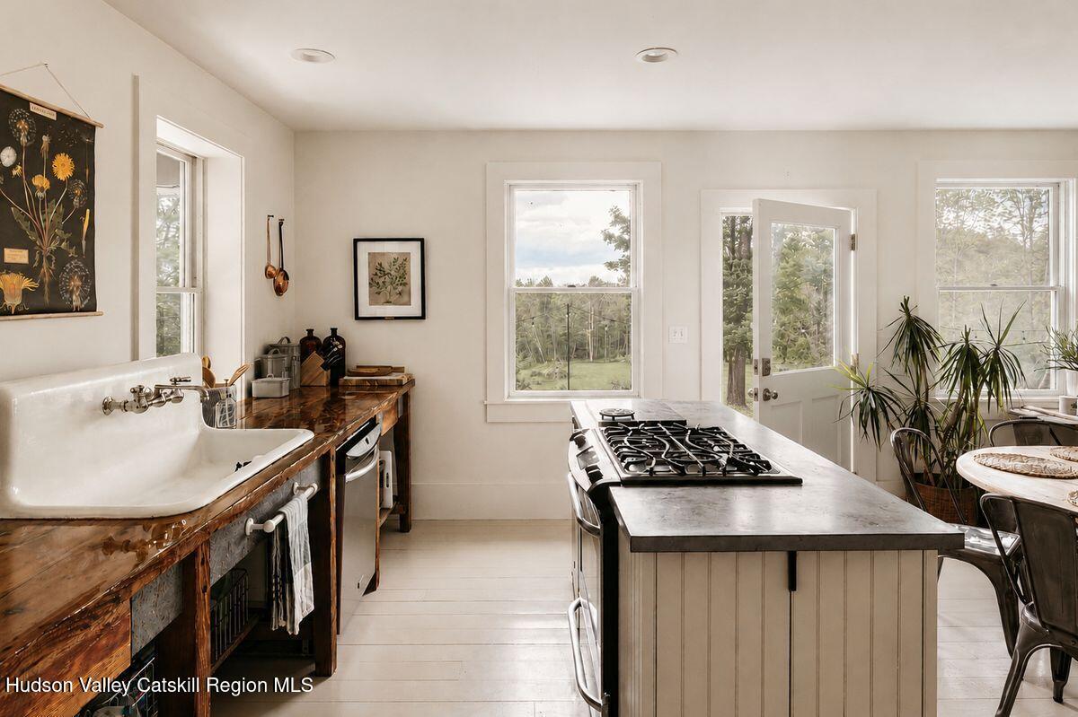 227 Anawanda Lake Road