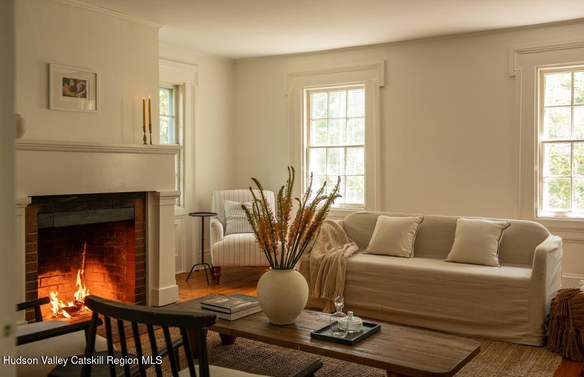 4259 New York 203