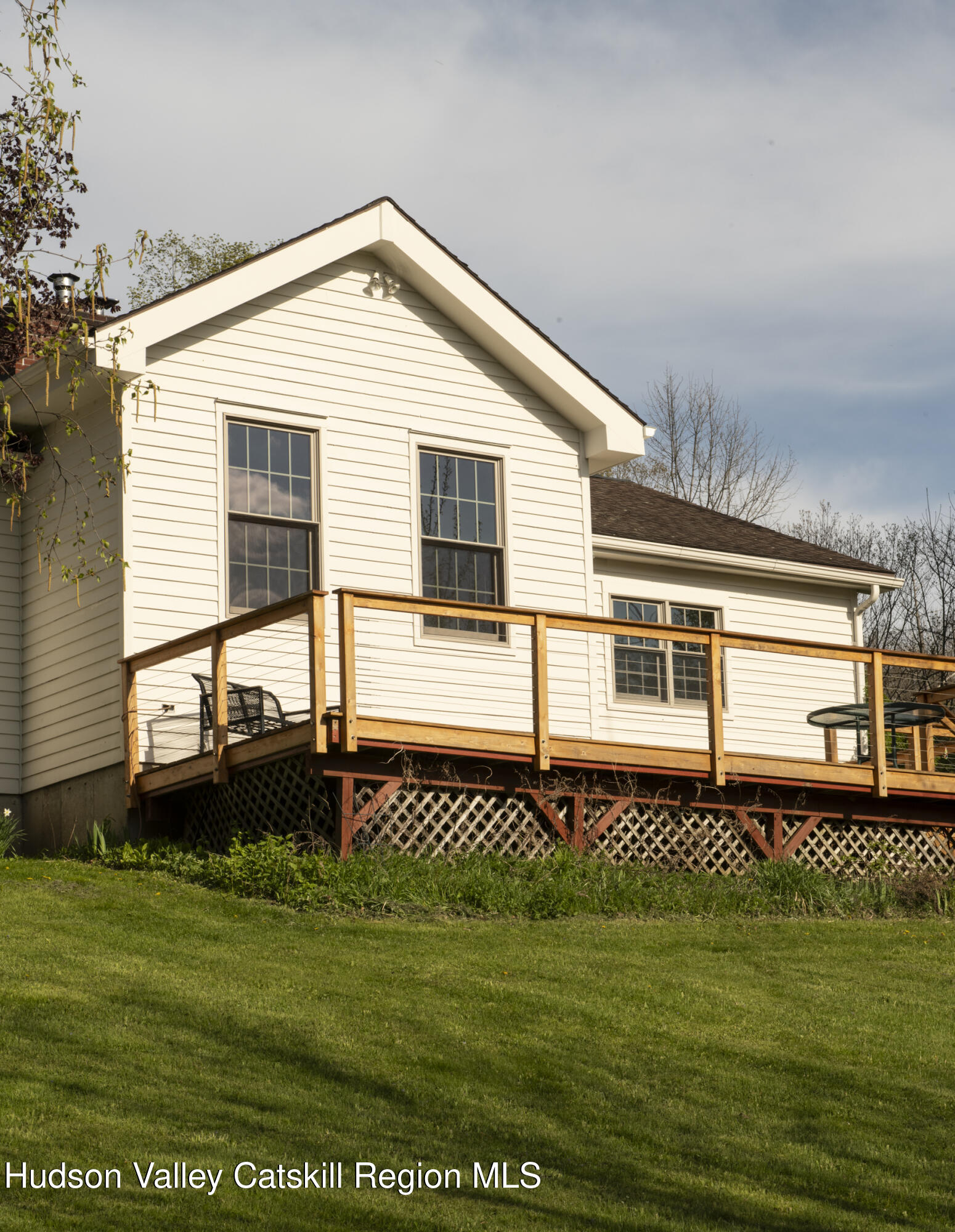 61 Schoolhouse Road