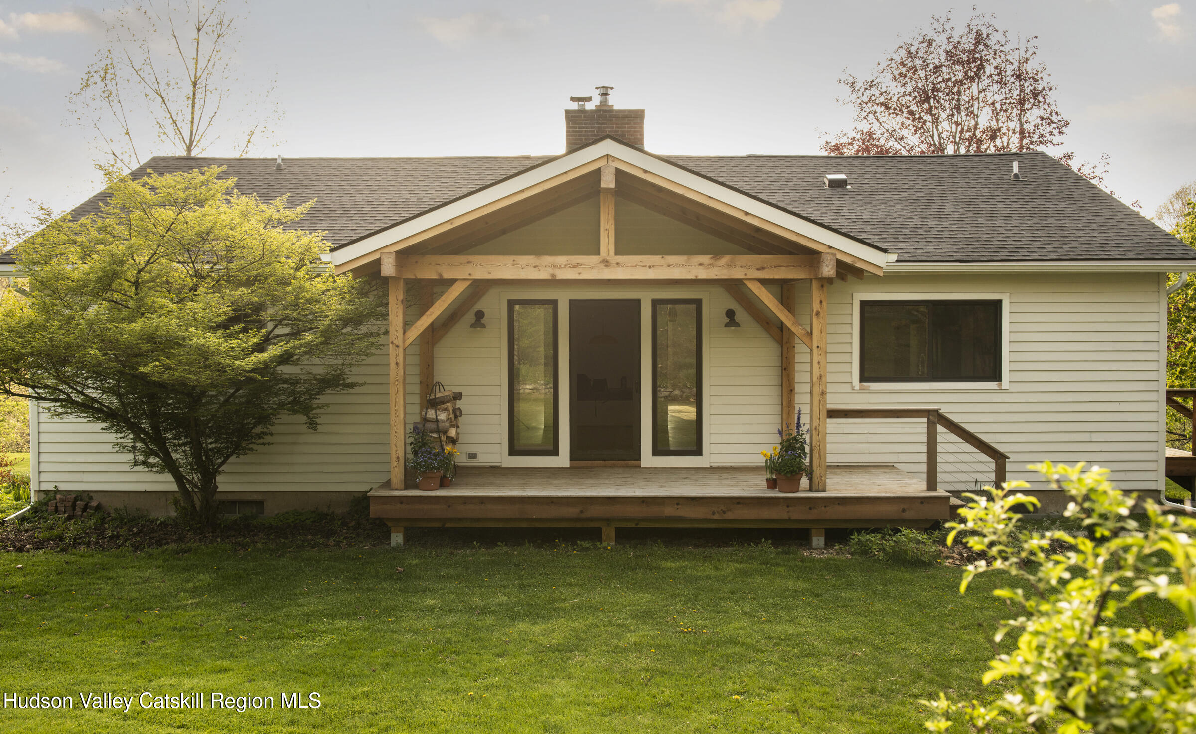 61 Schoolhouse Road