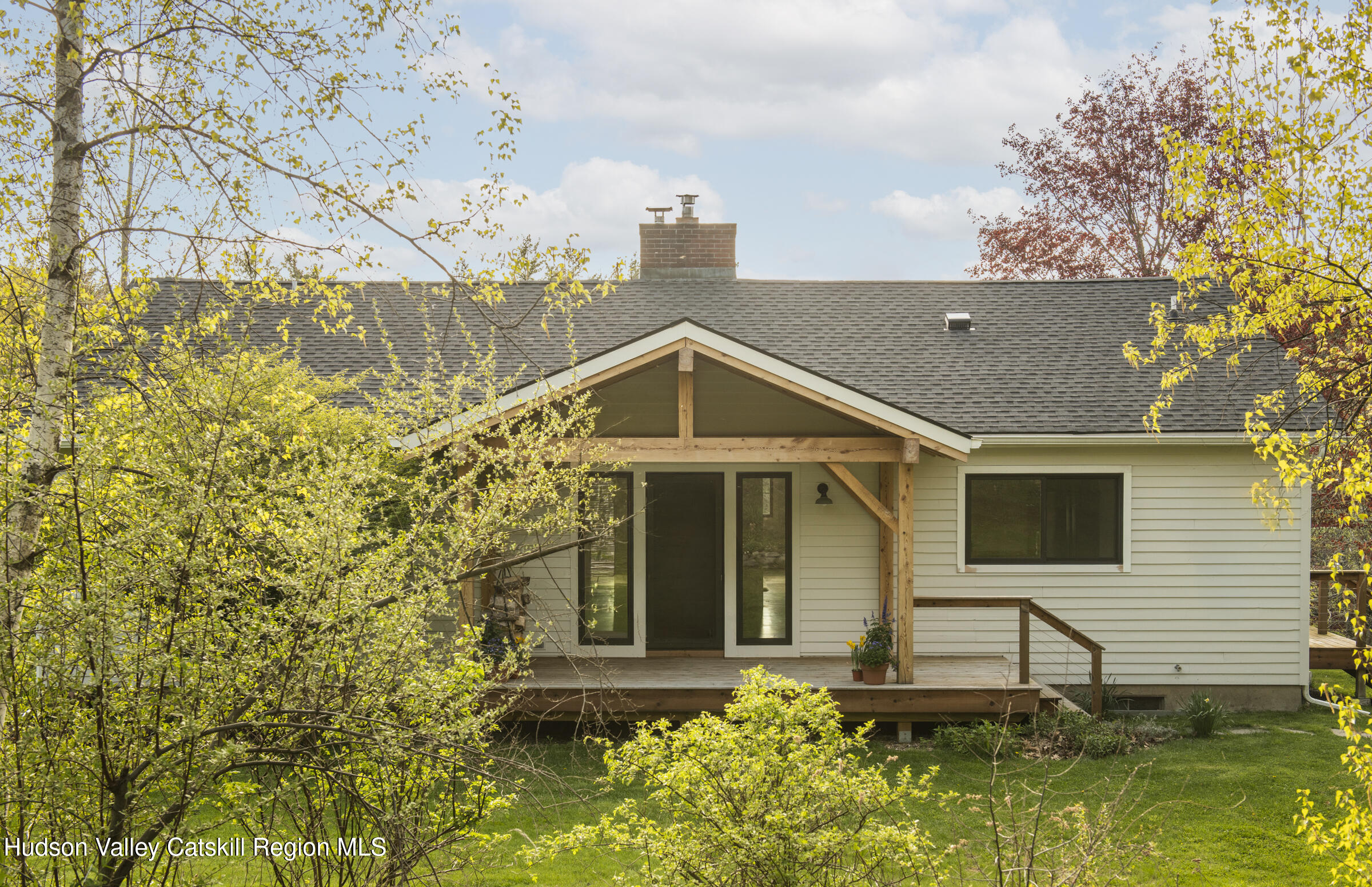 61 Schoolhouse Road