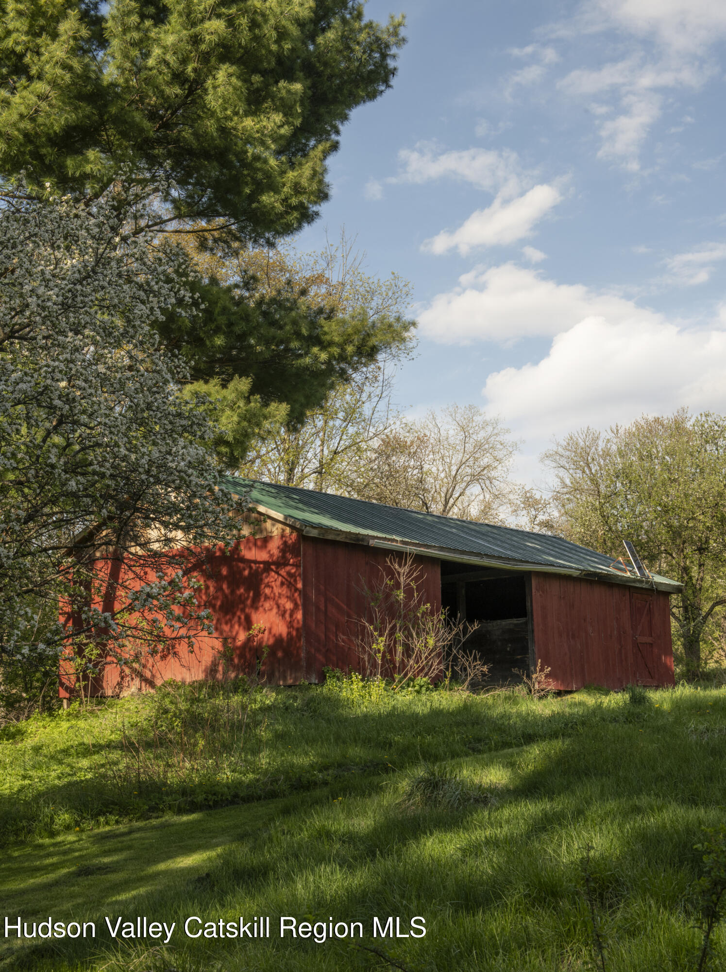 61 Schoolhouse Road