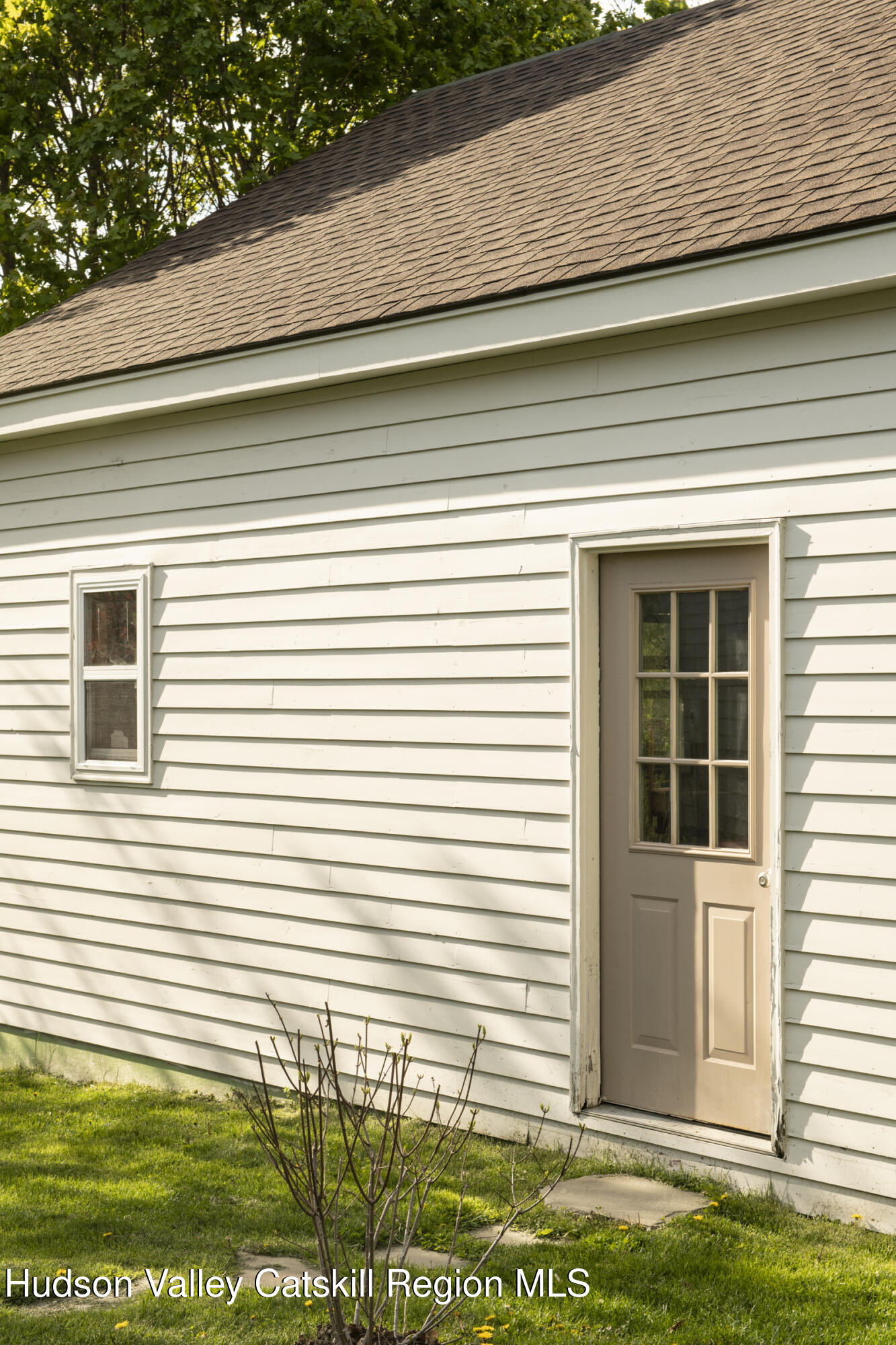 61 Schoolhouse Road