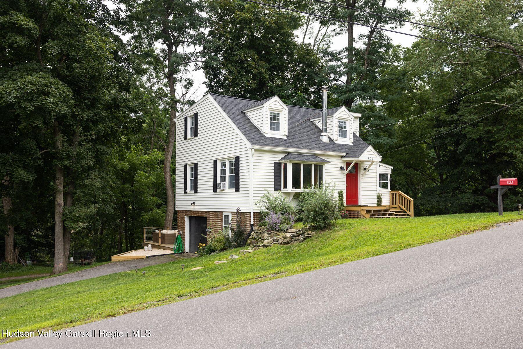 522 Roxbury Road
