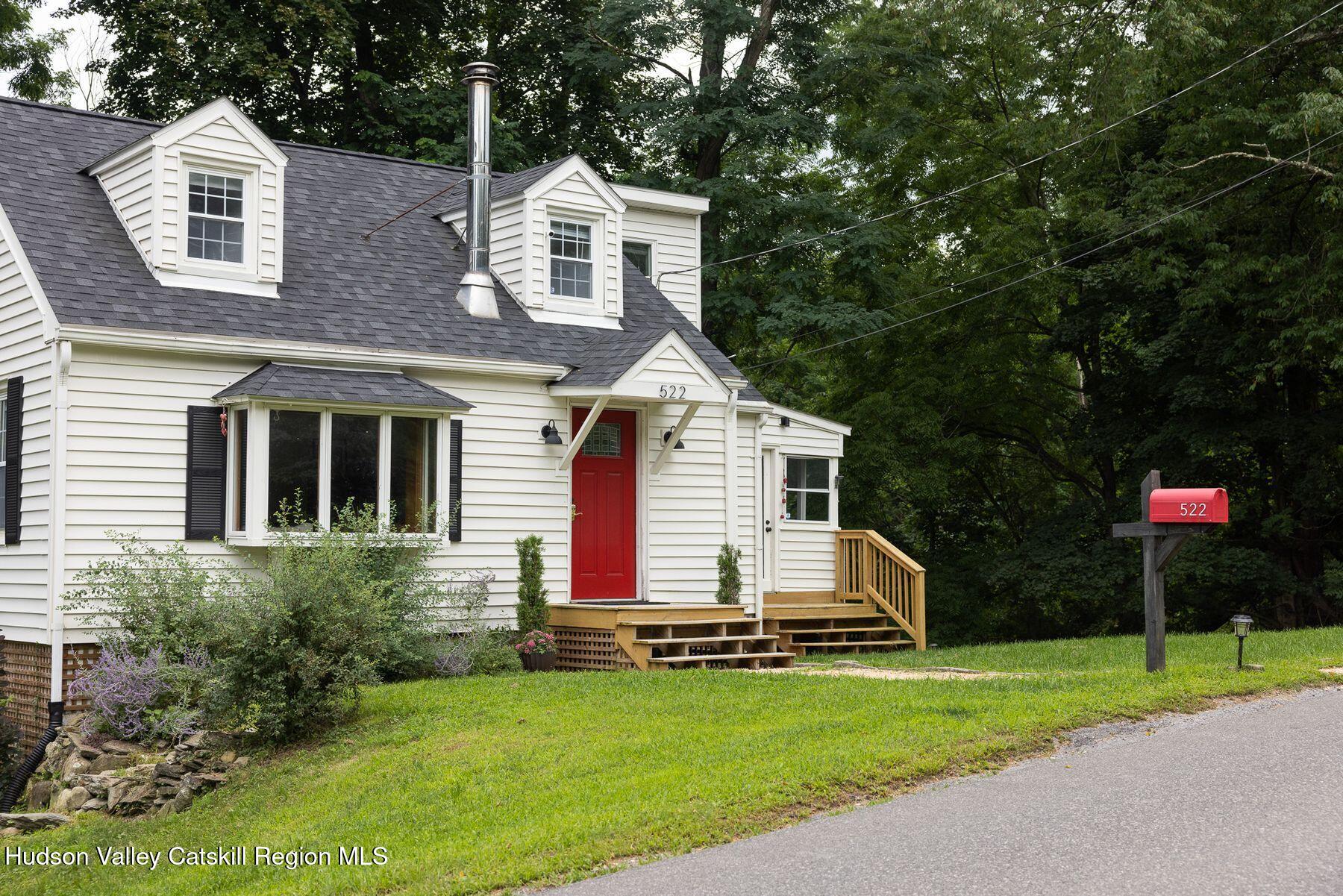 522 Roxbury Road