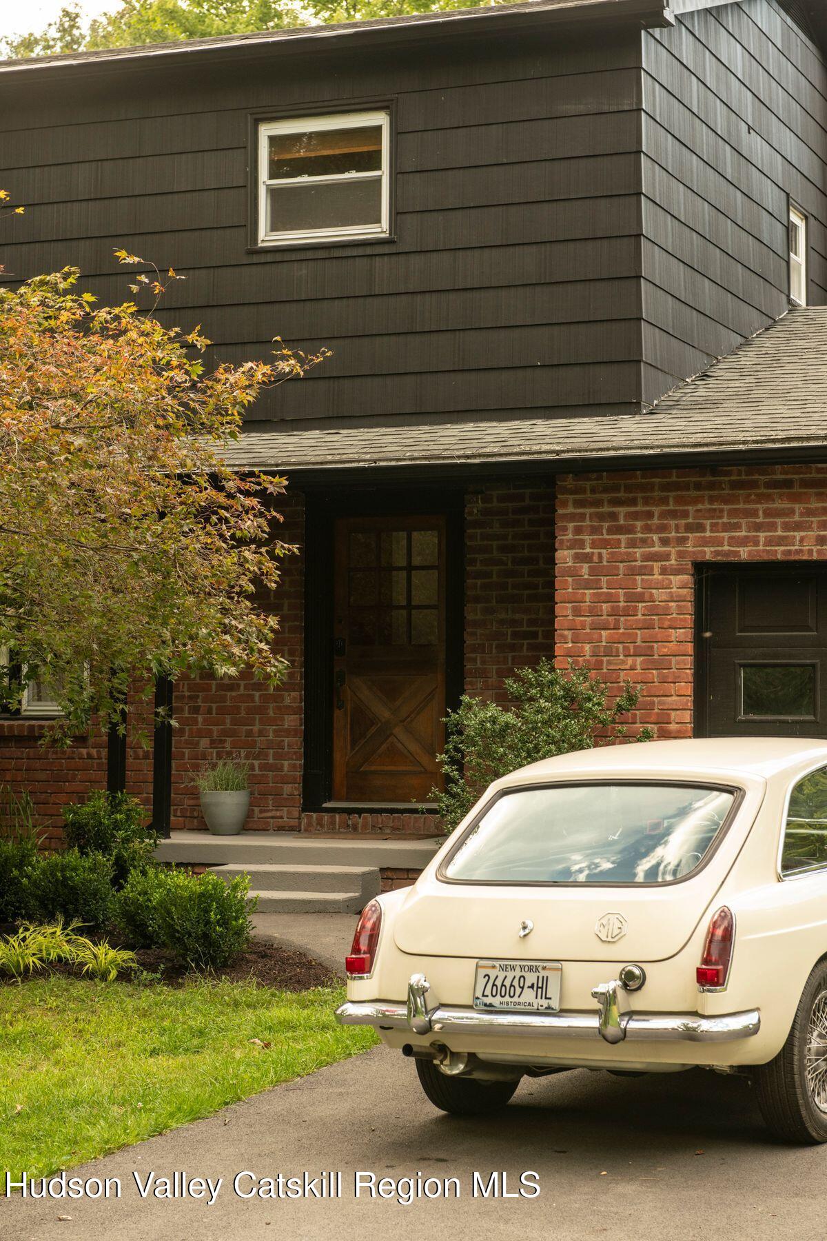 52 Fawn Road