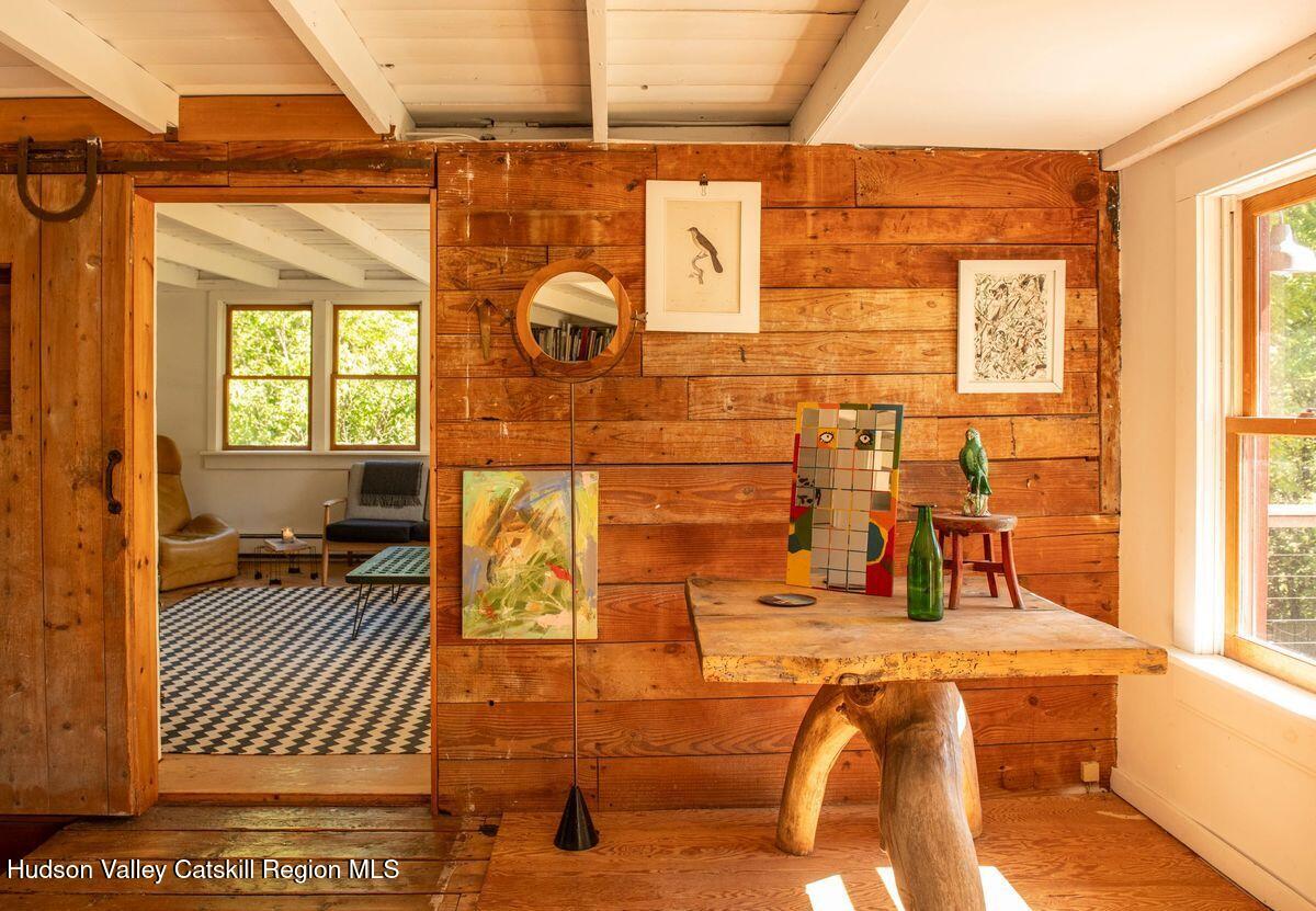 16-18 Broadway