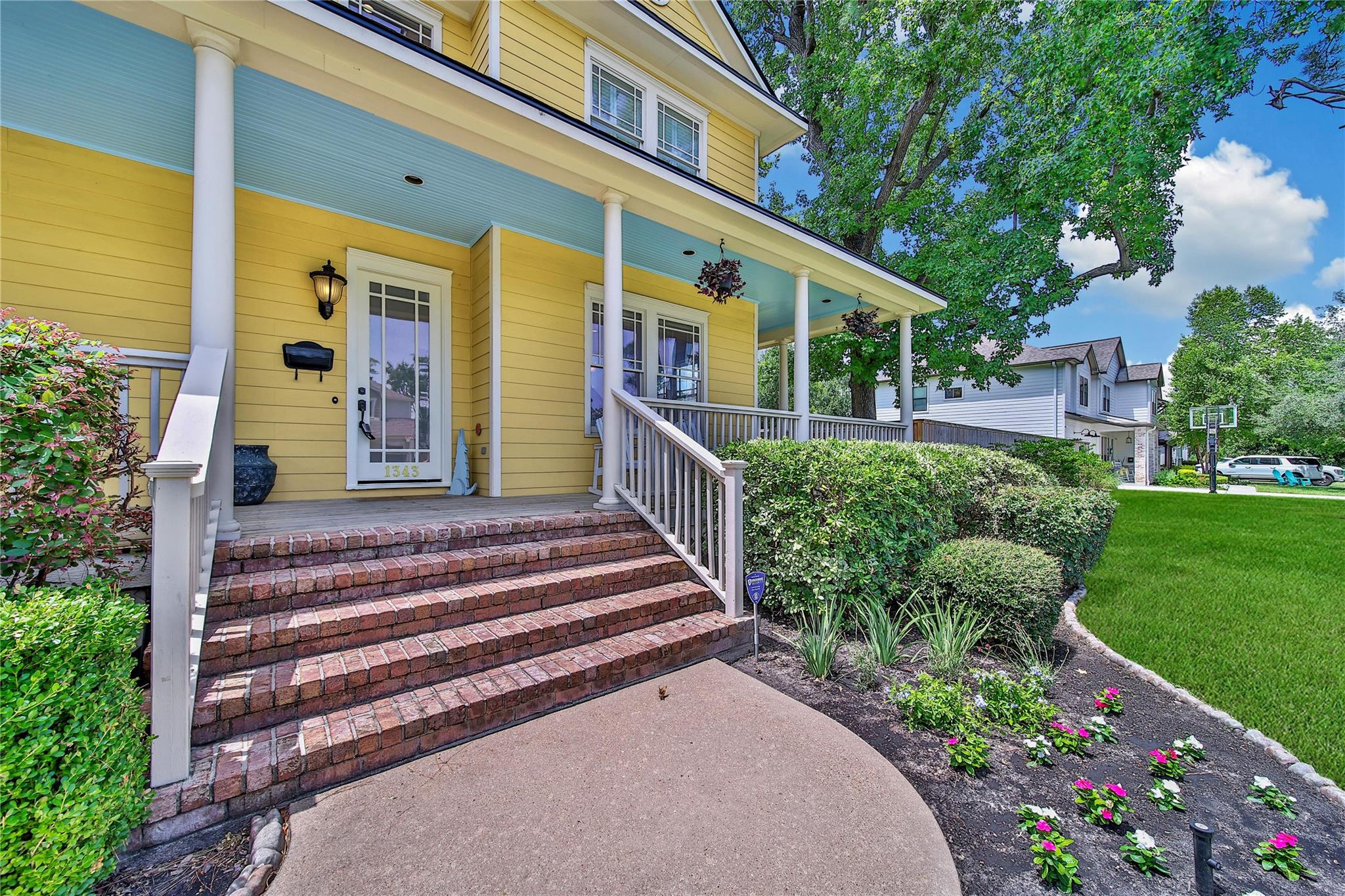 1343 Woodcrest Drive