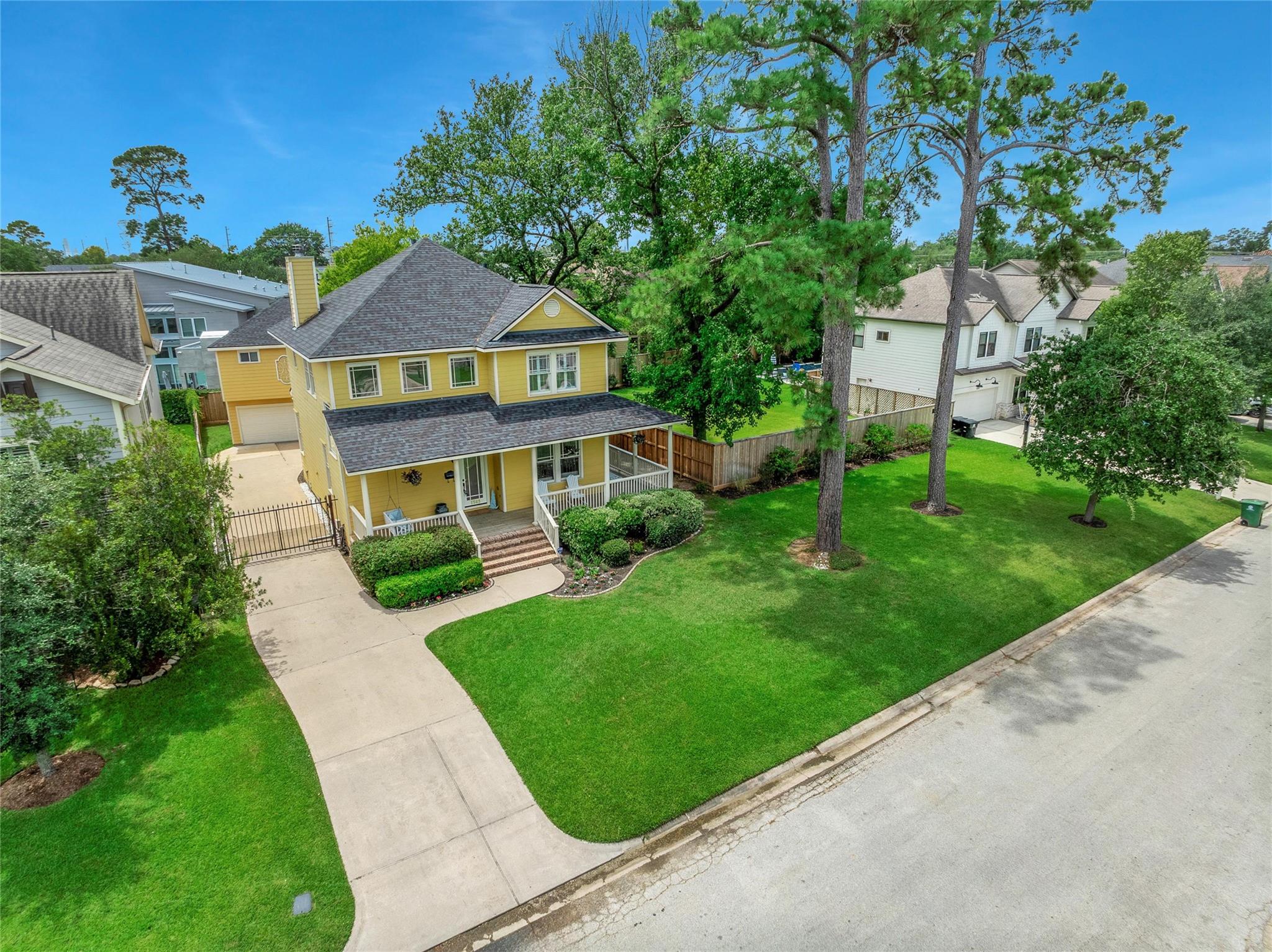 1343 Woodcrest Drive