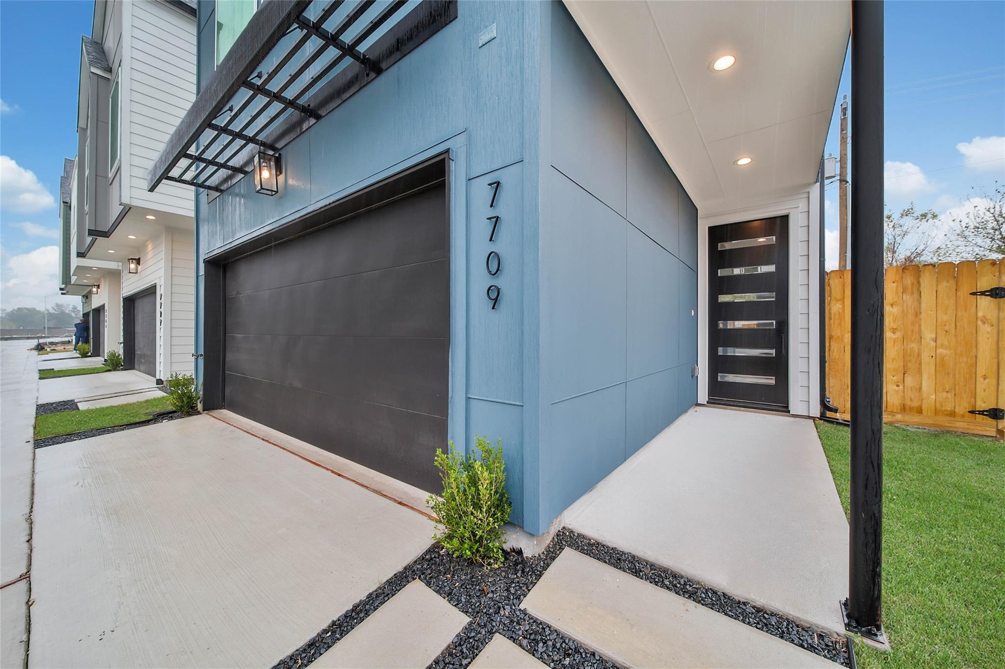 7709 Inwood Grove Lane