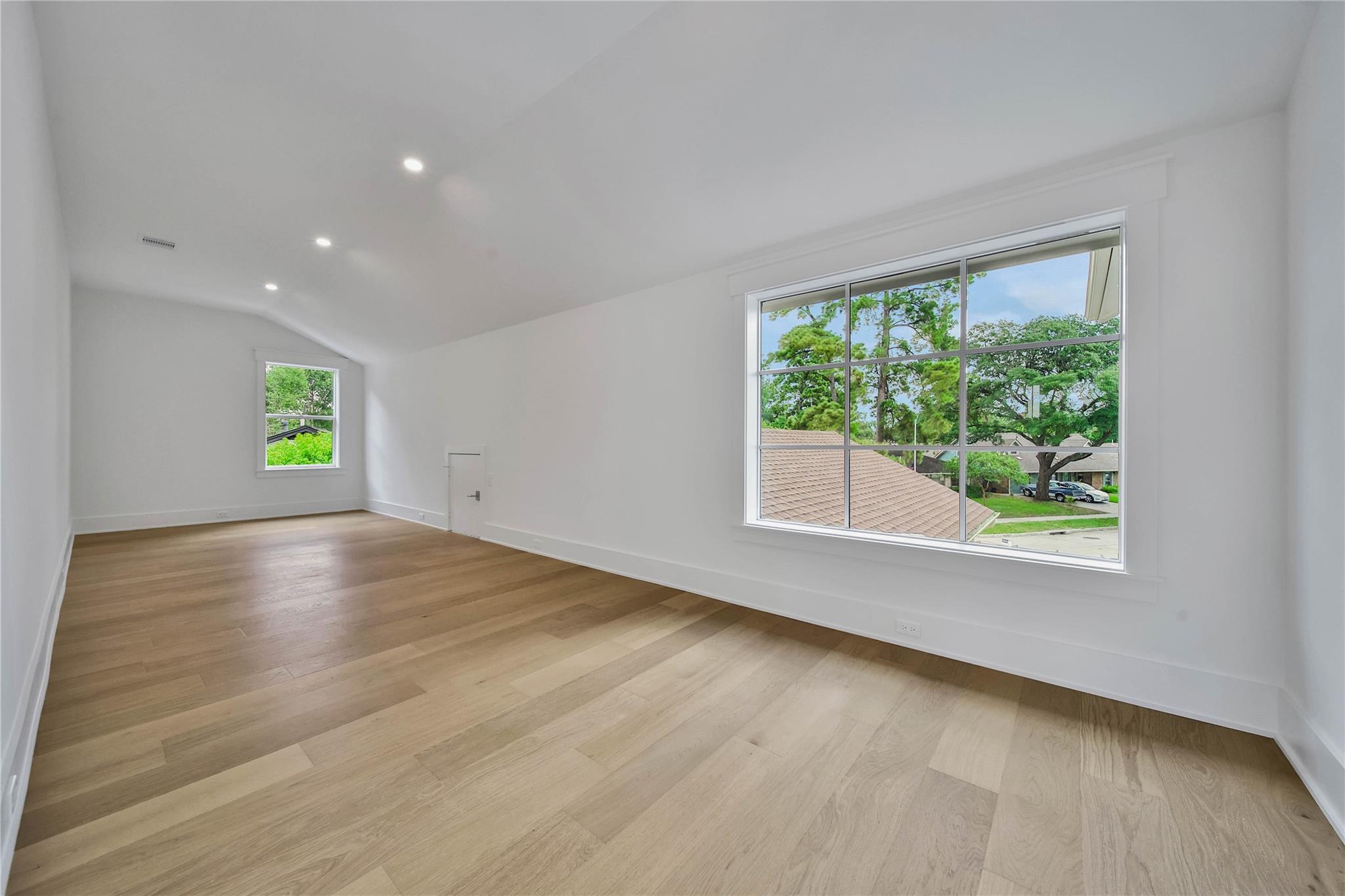 1191 Chamboard Lane