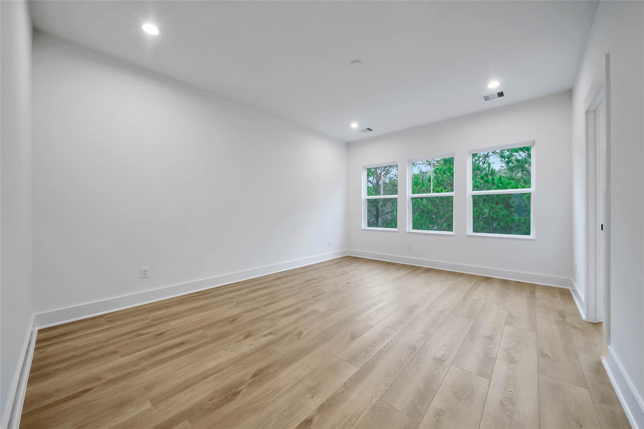 7628 Inwood Hills Lane