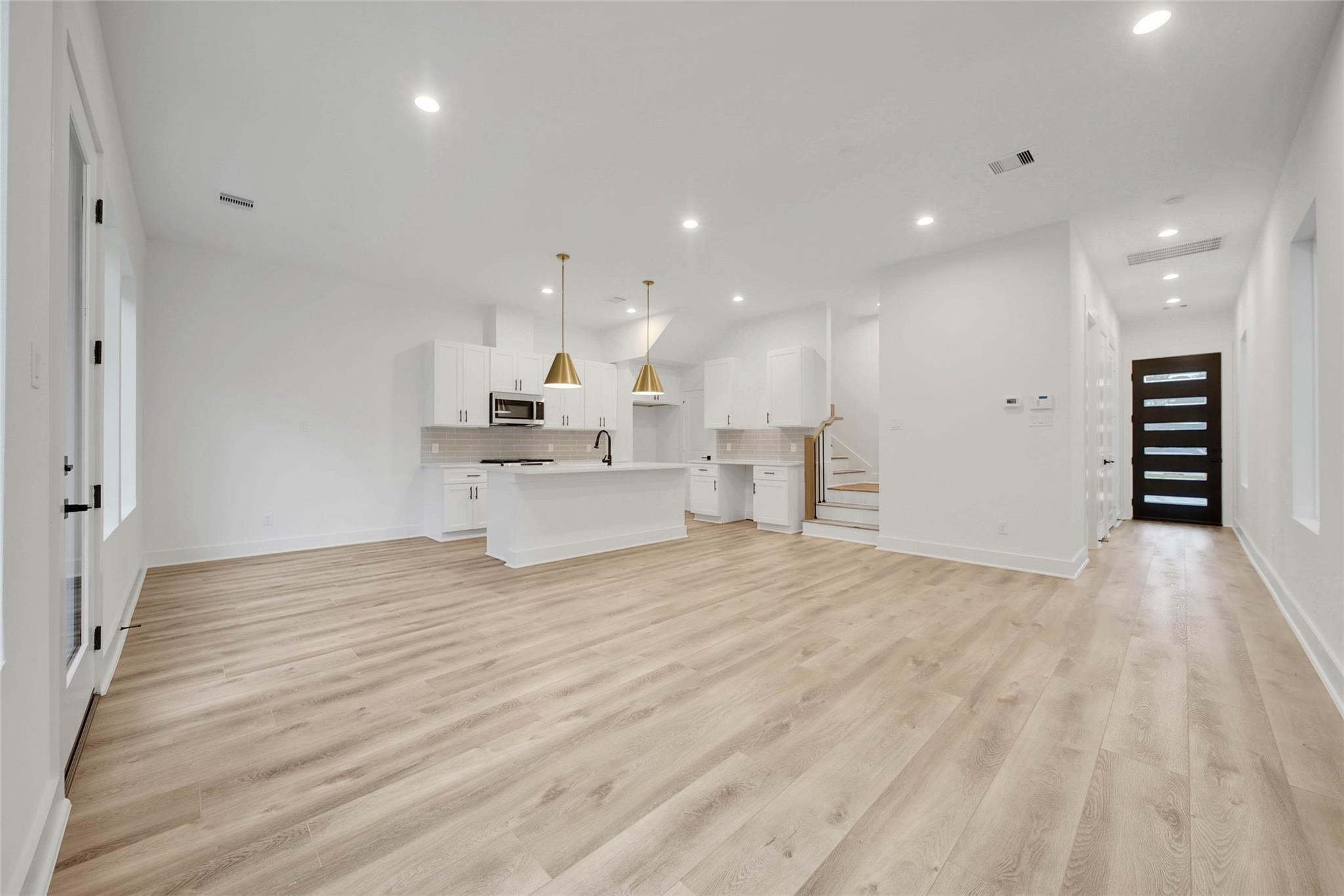 7628 Inwood Hills Lane