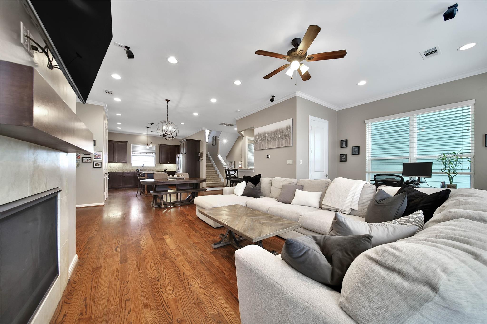 219 W 27th Street # H