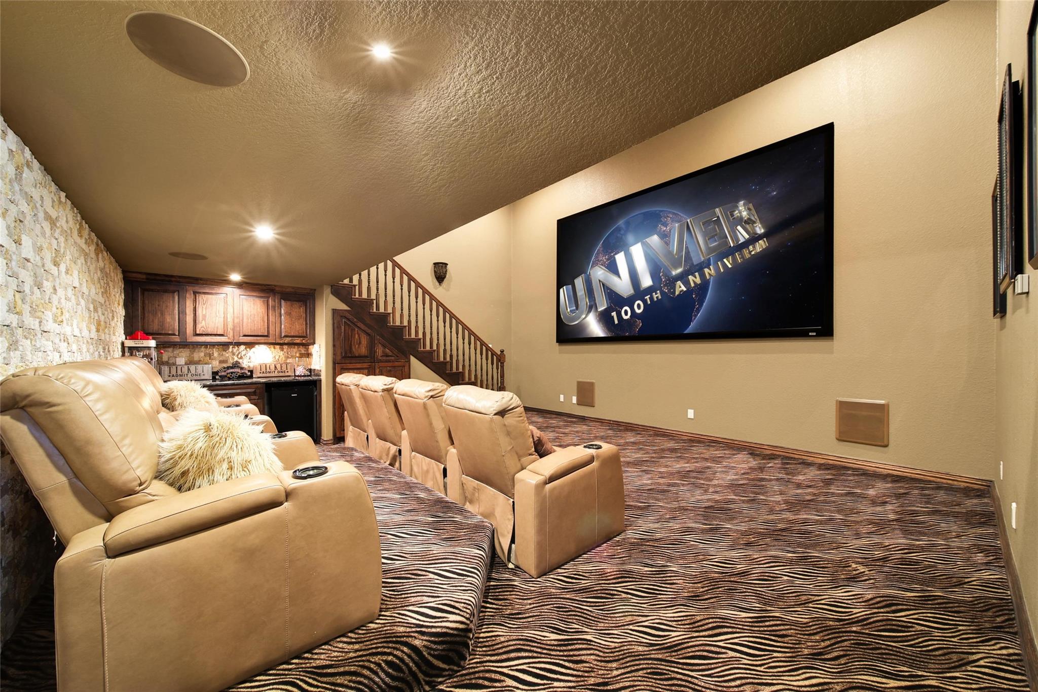 418 Lakeview Boulevard