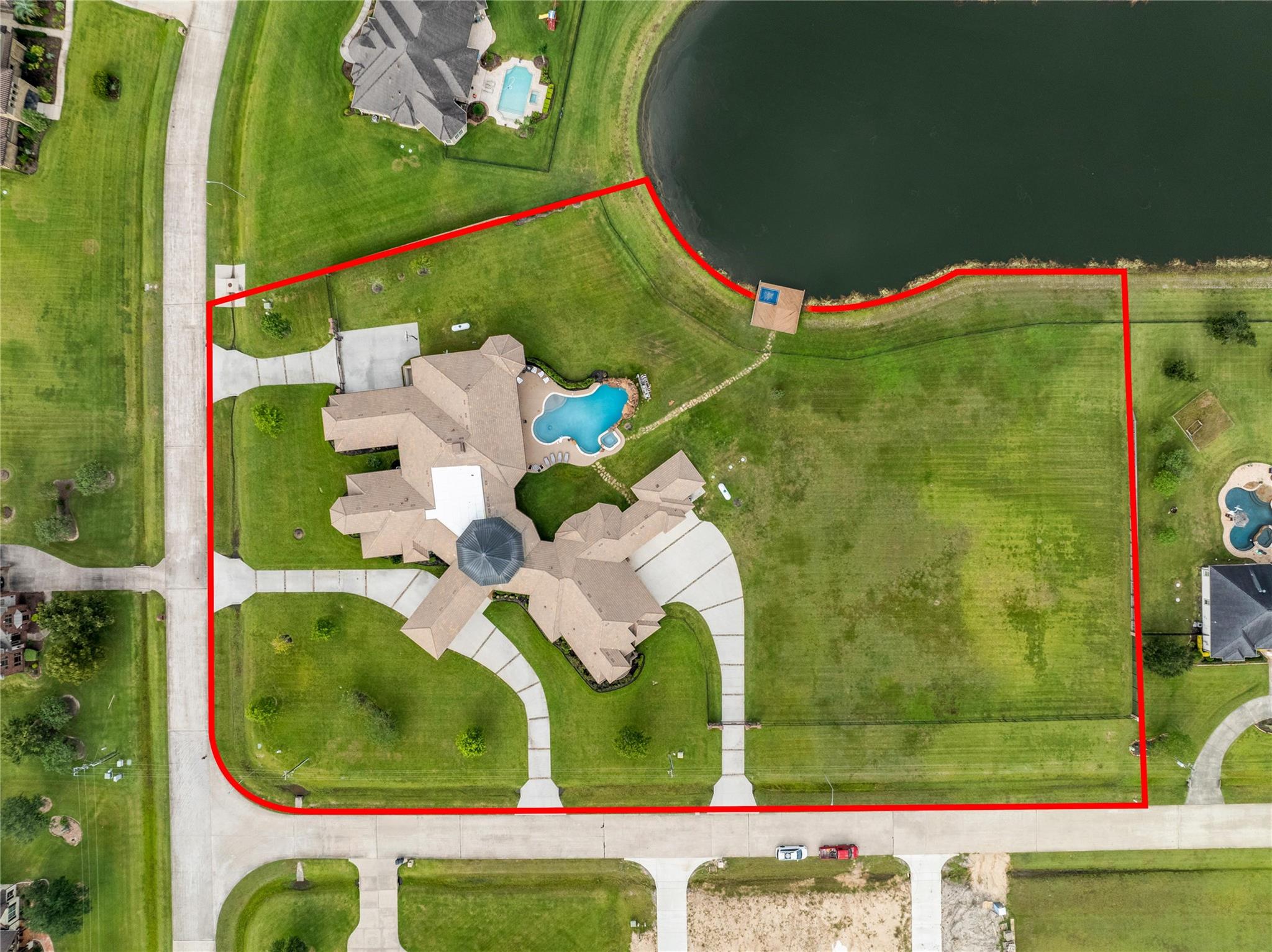 418 Lakeview Boulevard