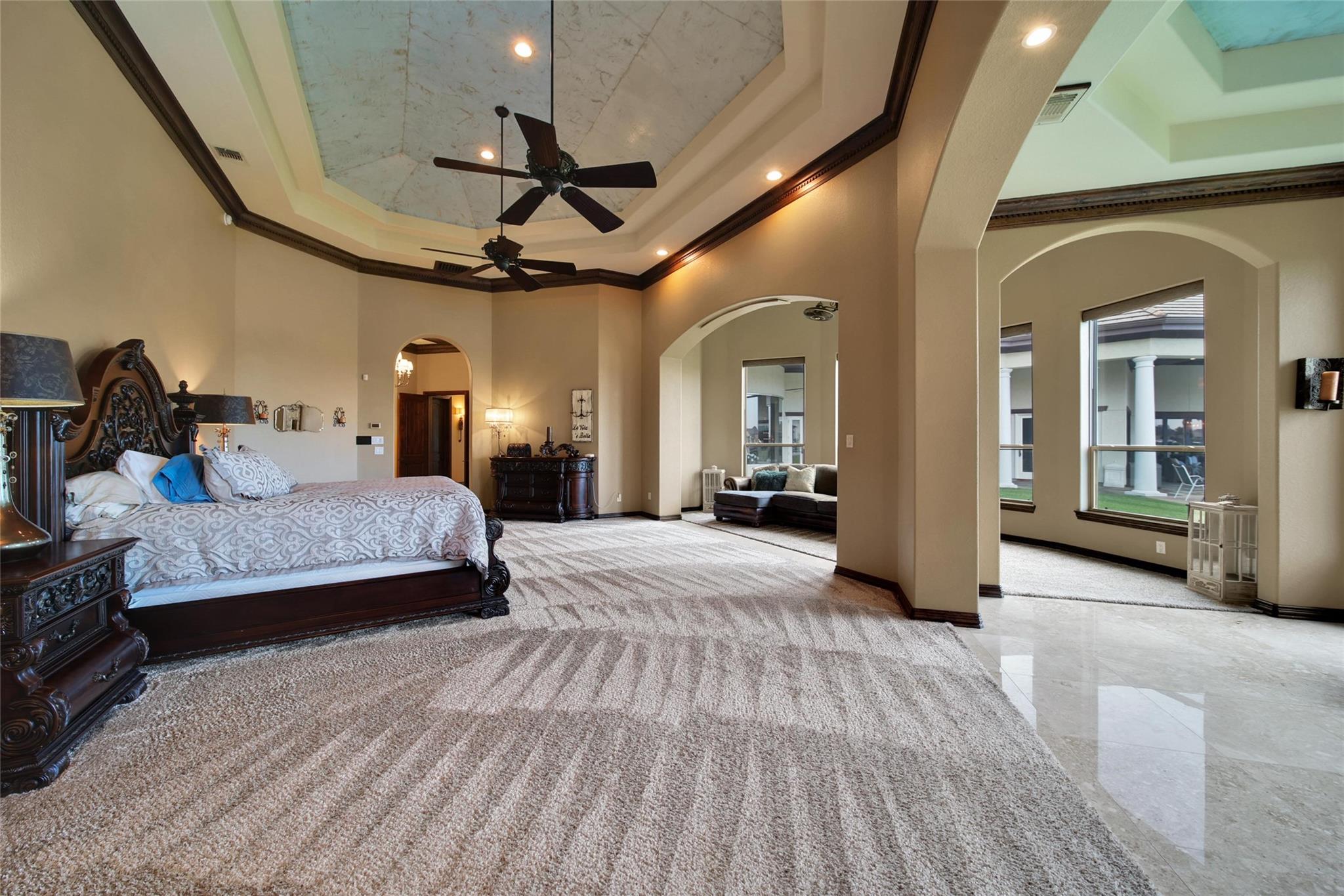 418 Lakeview Boulevard