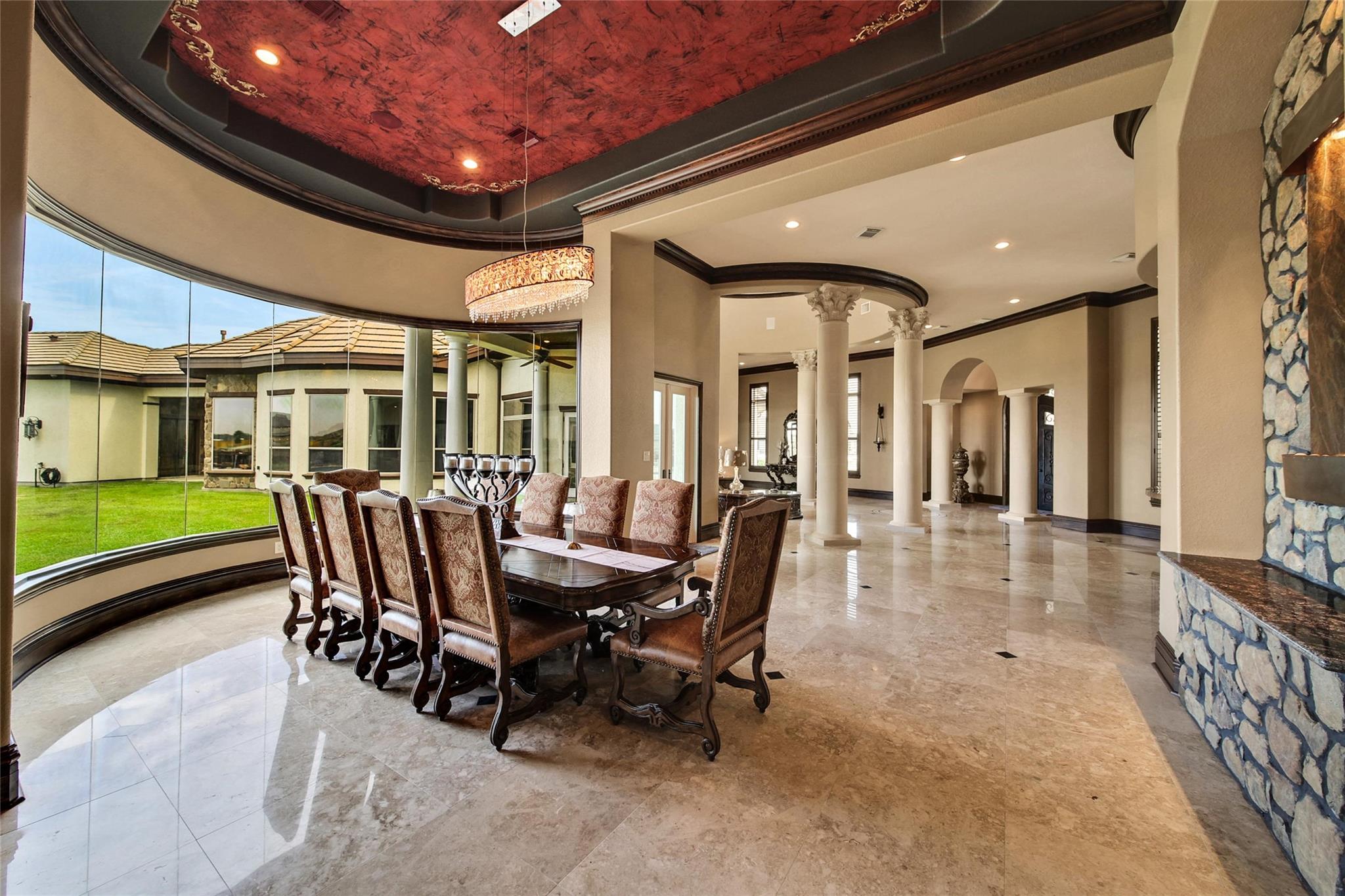 418 Lakeview Boulevard