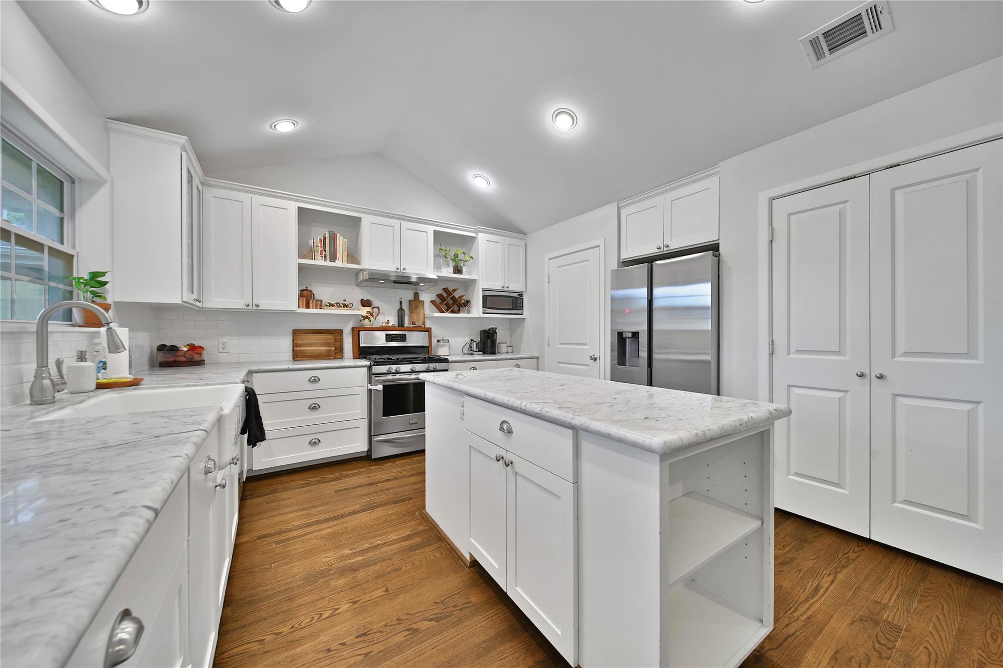 11218 Cliffwood Drive