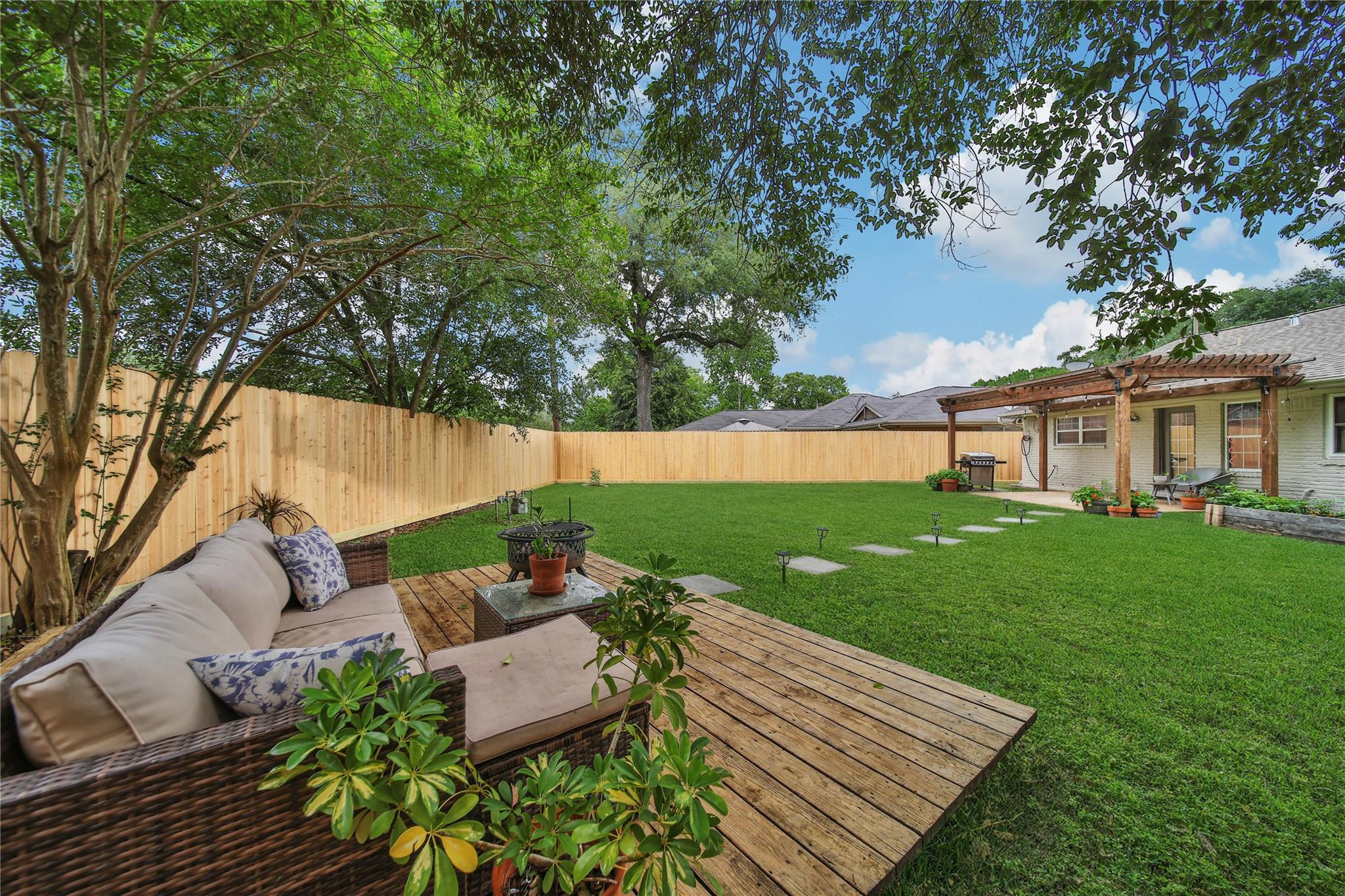 11218 Cliffwood Drive