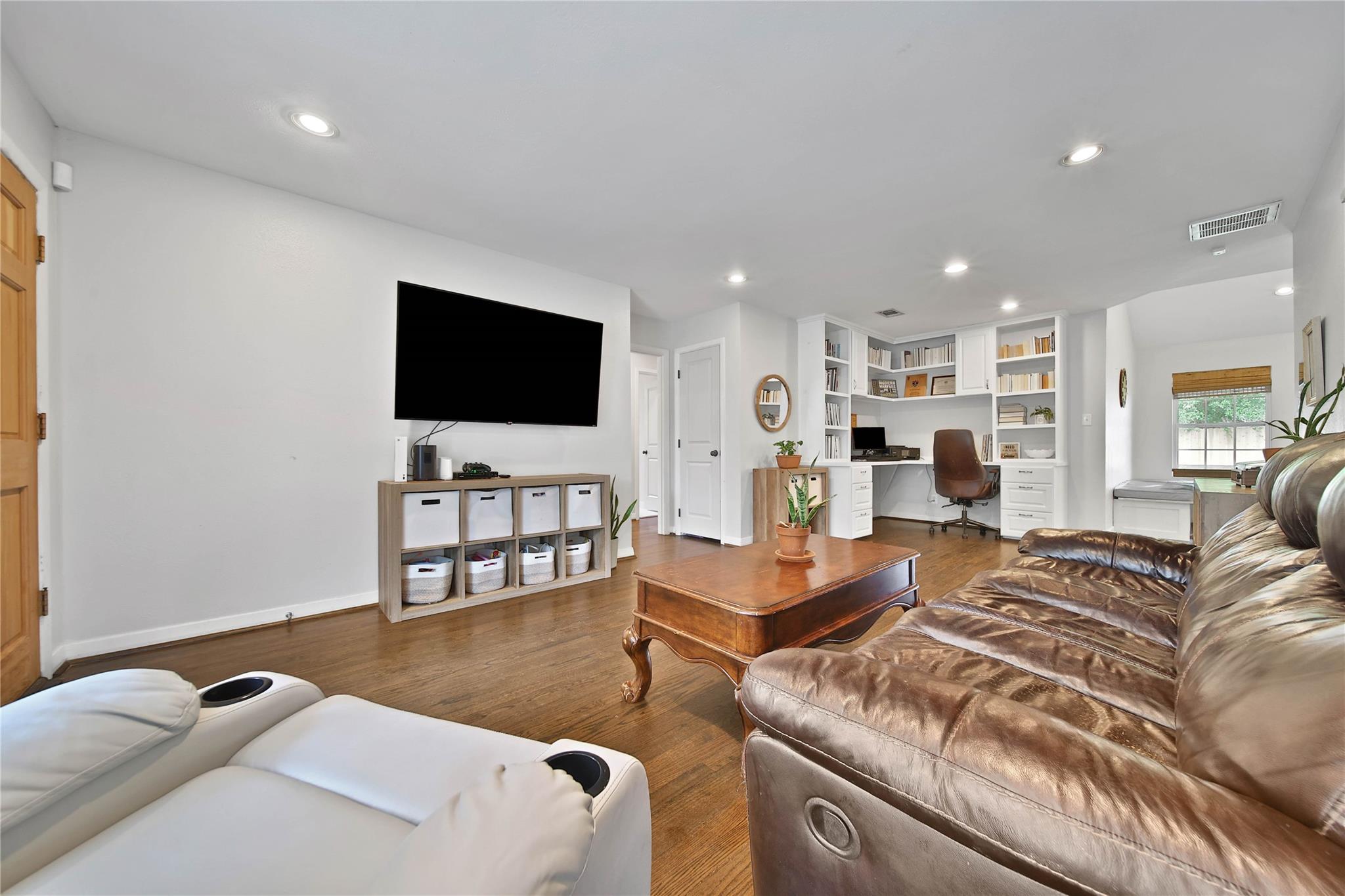 11218 Cliffwood Drive