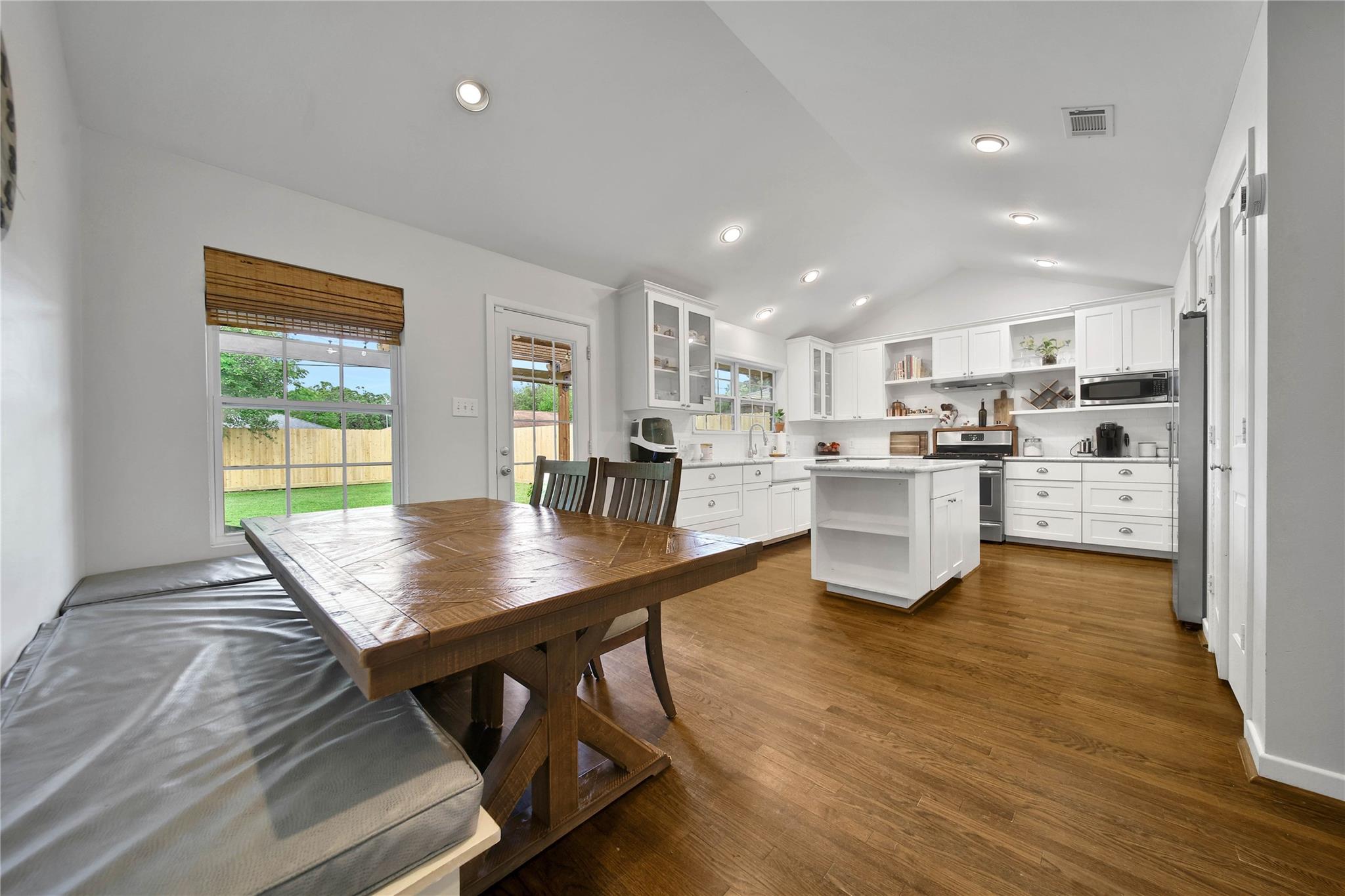 11218 Cliffwood Drive