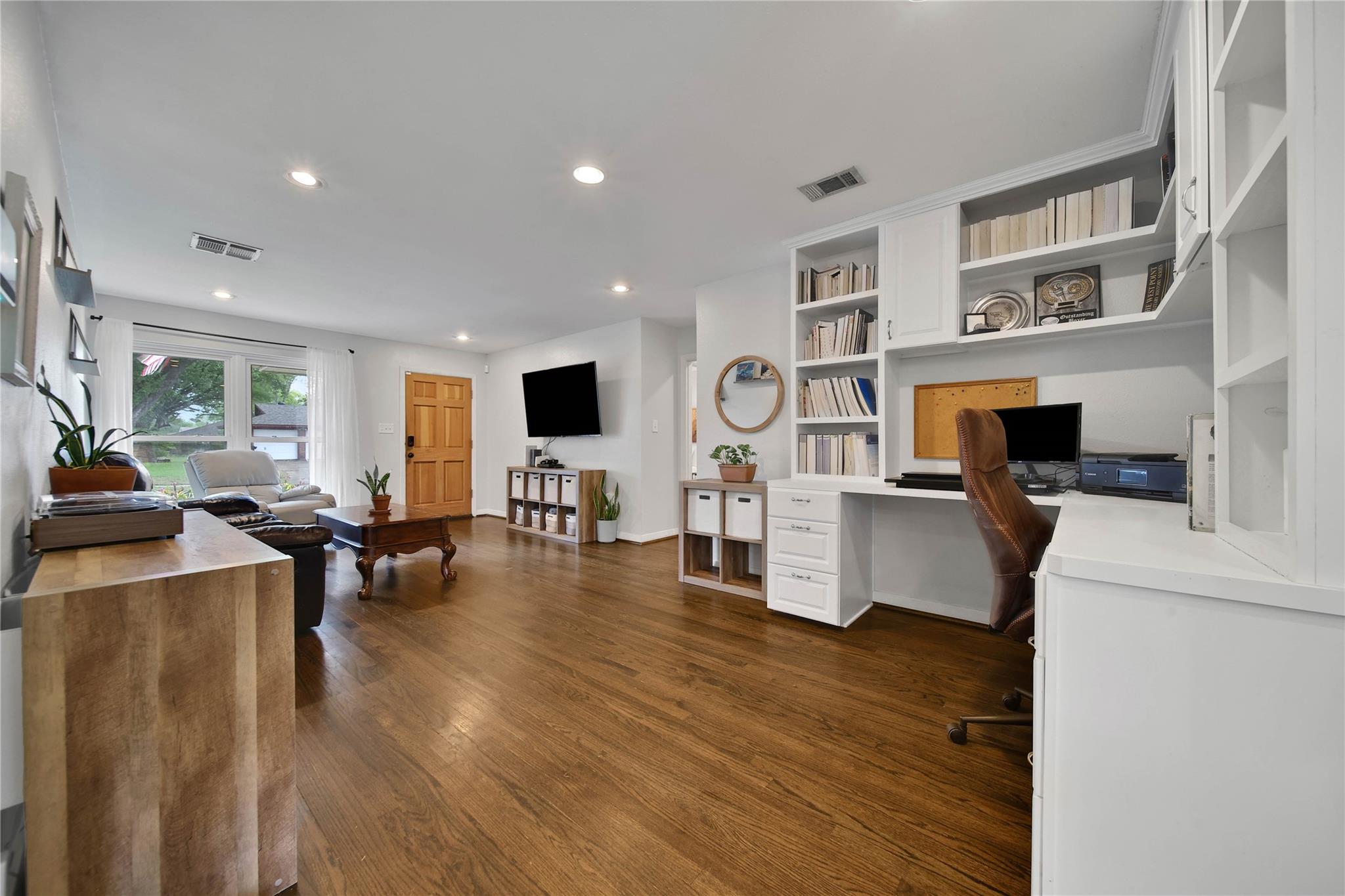11218 Cliffwood Drive
