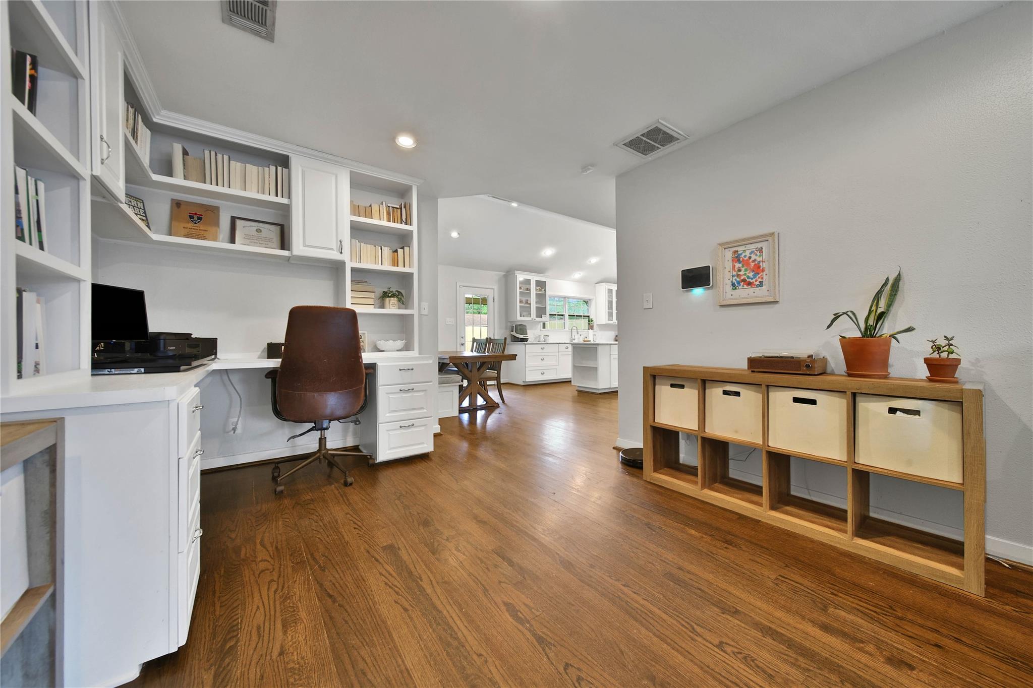 11218 Cliffwood Drive