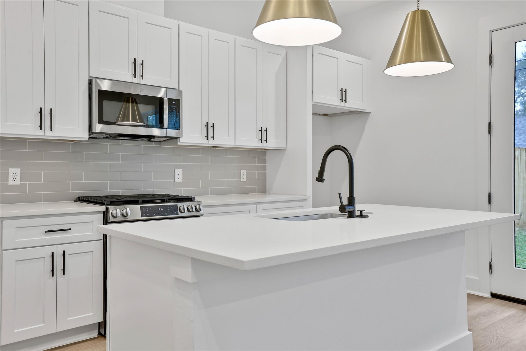 7705 Inwood Grove Lane