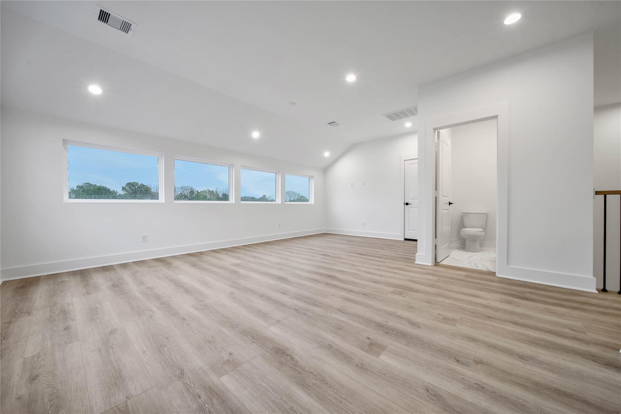 7705 Inwood Grove Lane